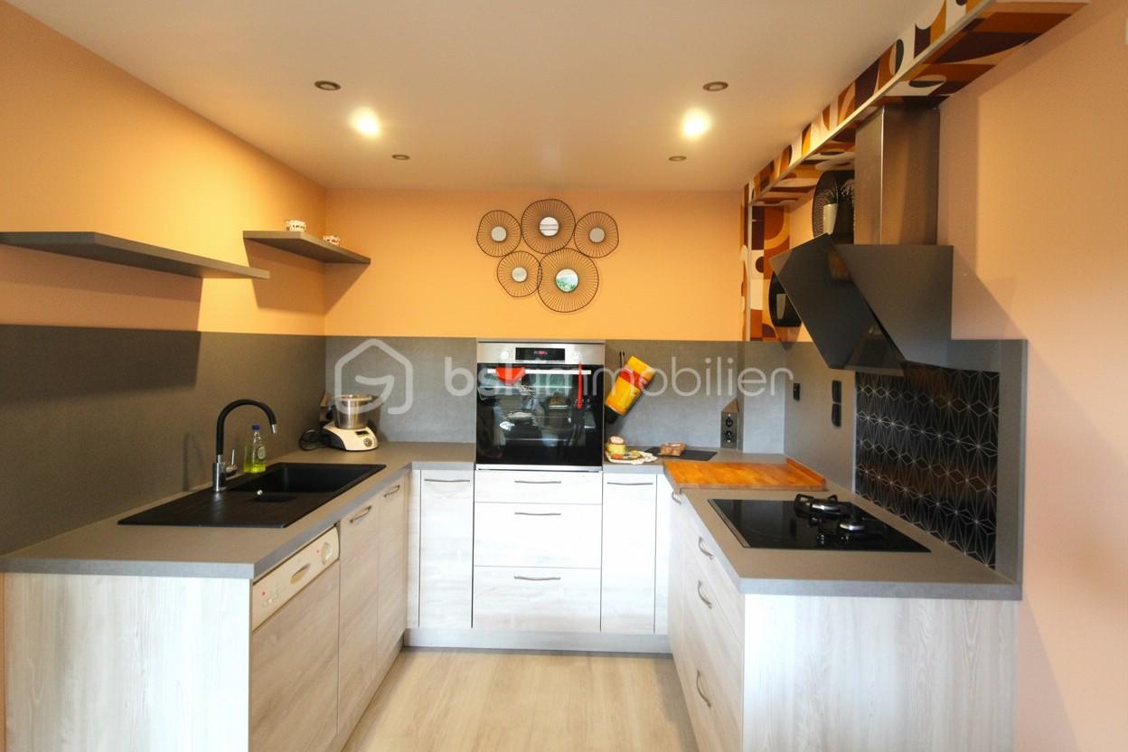 Maison de 200 m² - generated_2026-01-20T17_09_45.050.jpg