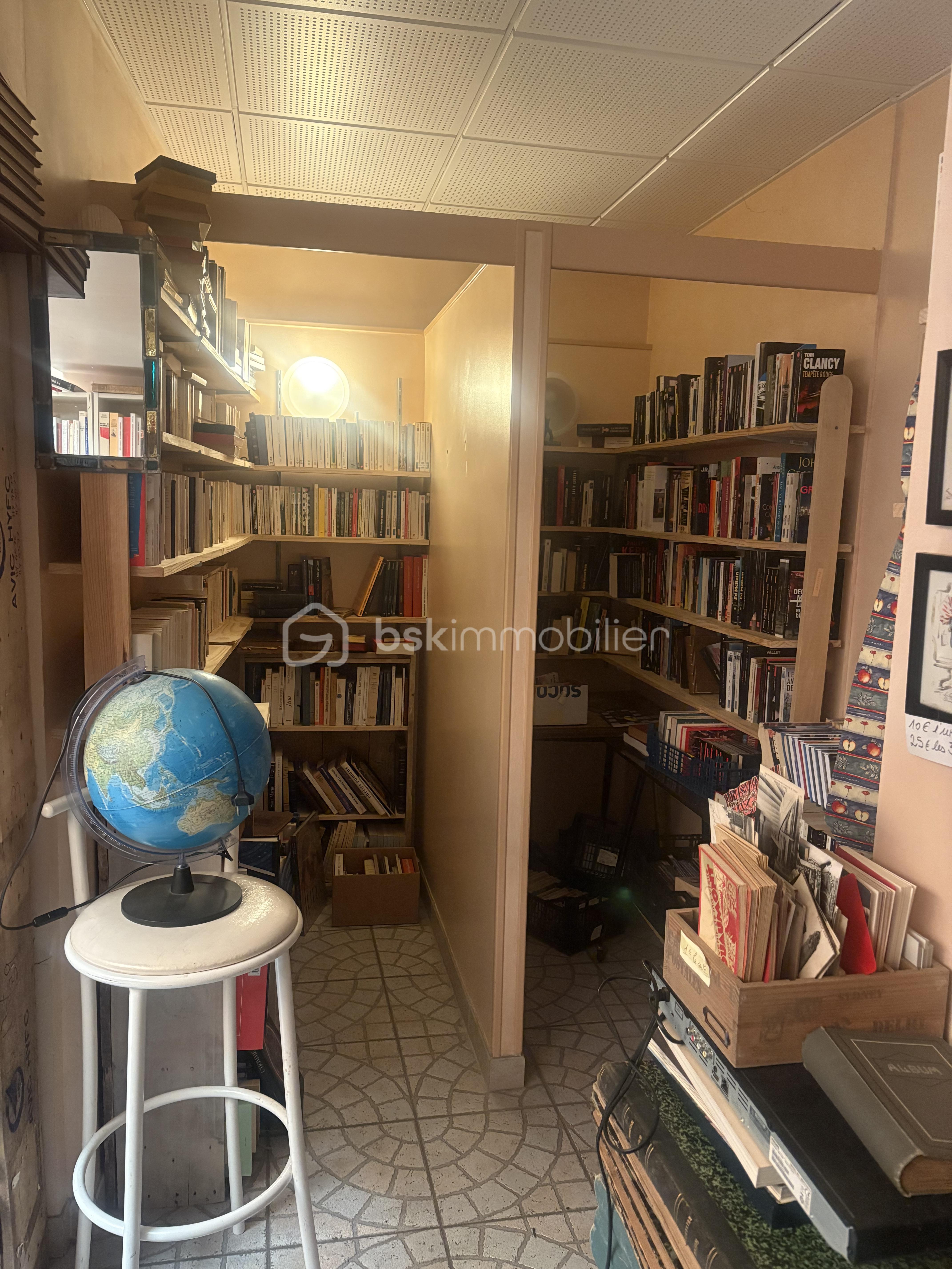 Local d'activités de 177 m² - IMG_2866.jpg