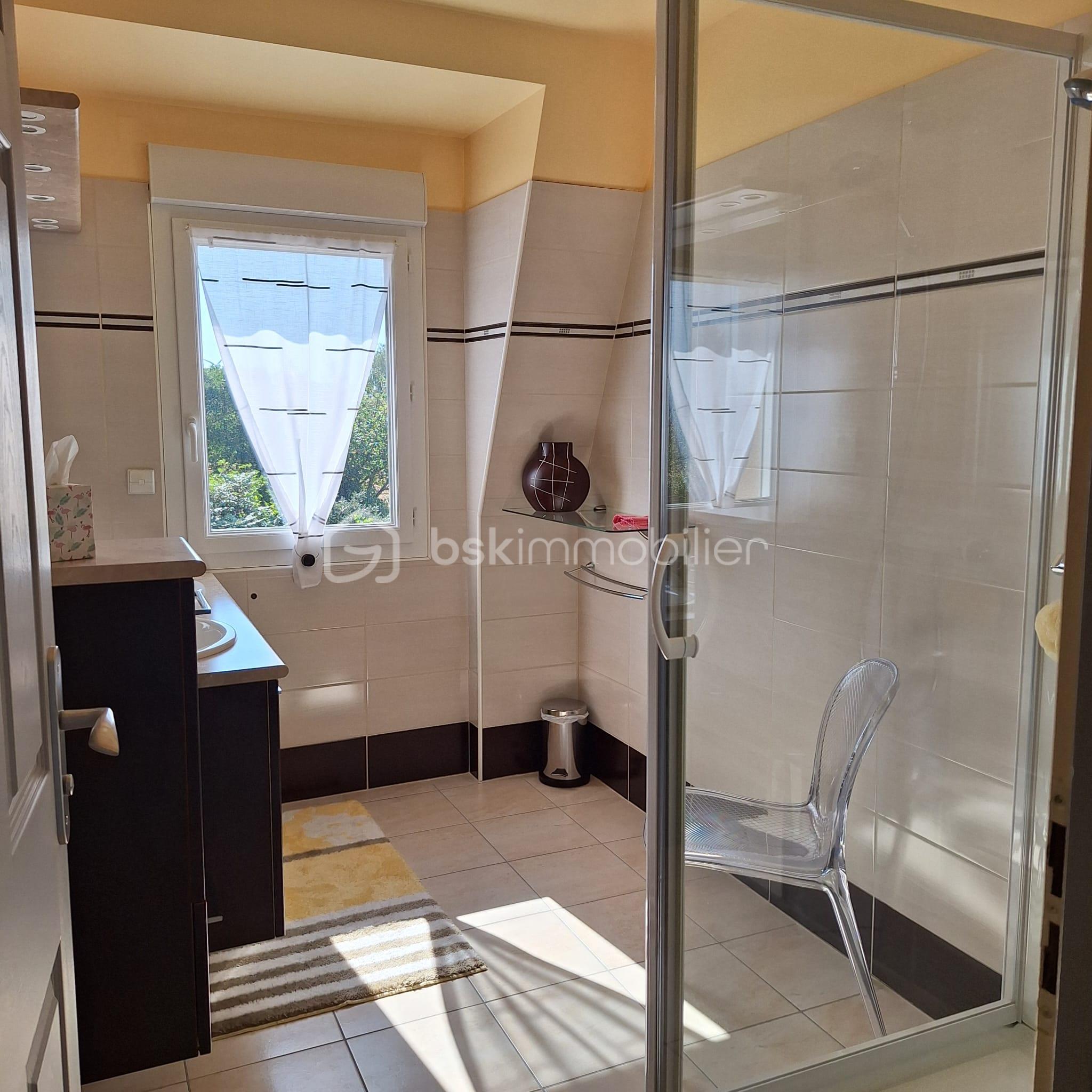 Maison d architecte de 166 m² - 7e346666-5875-4ac2-aef6-d2da37e08e14.jpeg