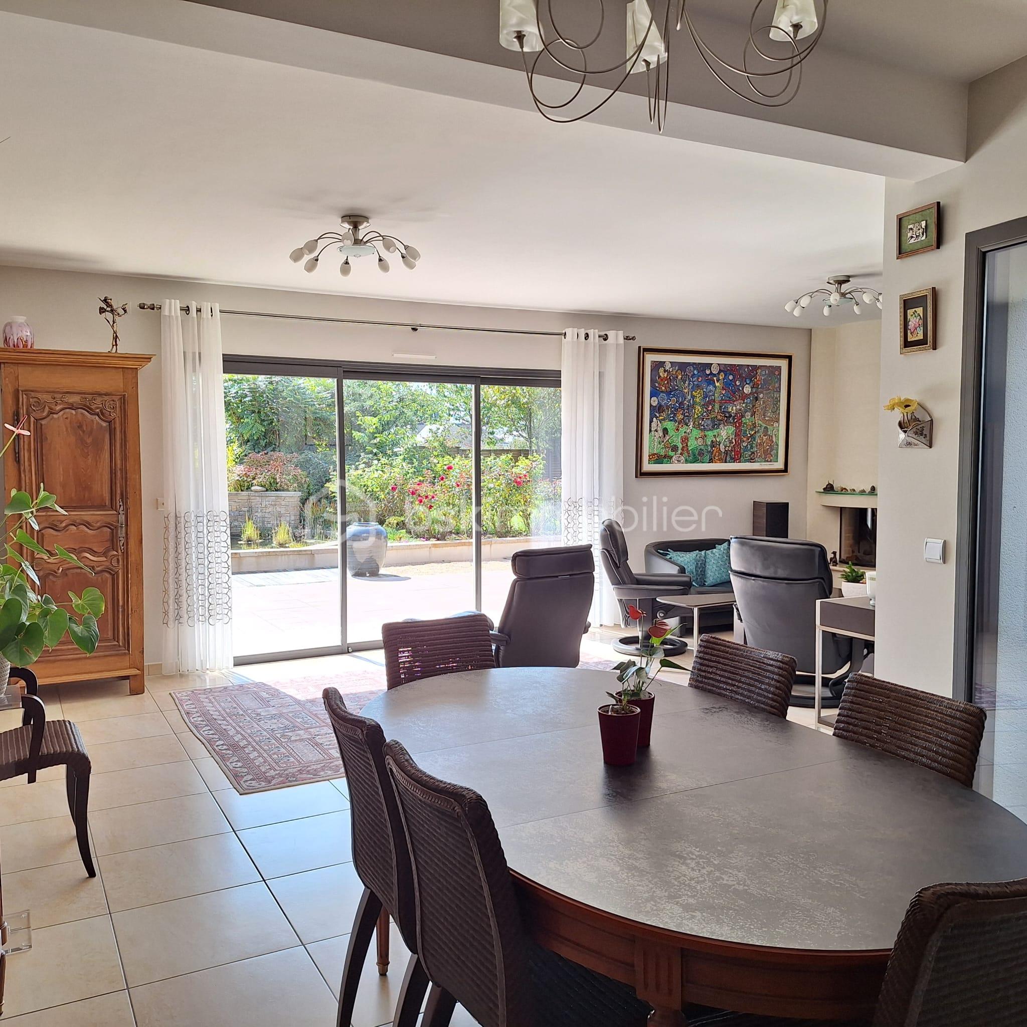 Maison d architecte de 166 m² - bc4edfa0-3654-4ddc-a9c8-7208f42c7705.jpeg