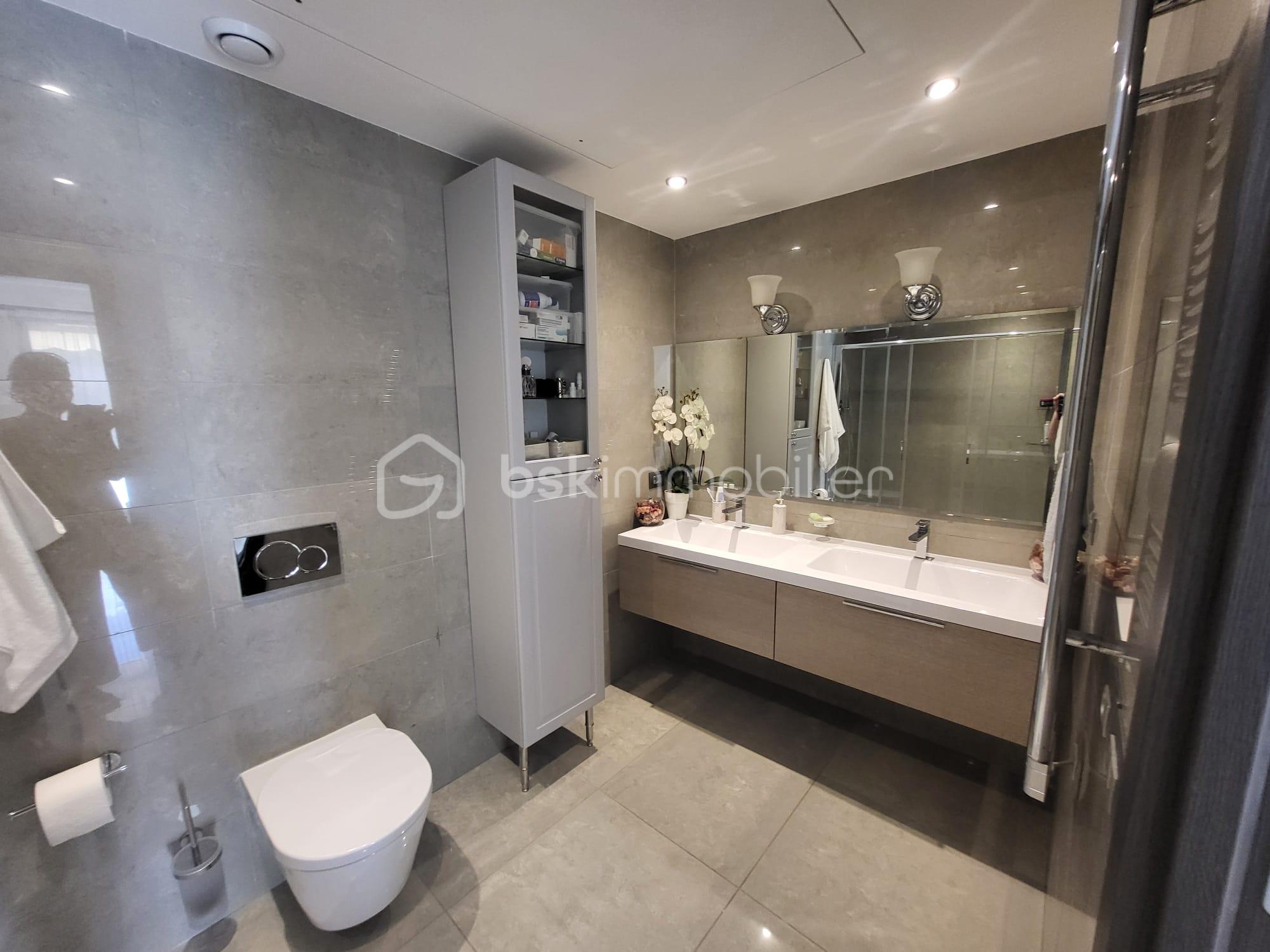Duplex de 61 m² - 8d2fea8d-a6ff-4ef2-965e-6c62aaa59ce9.jpg