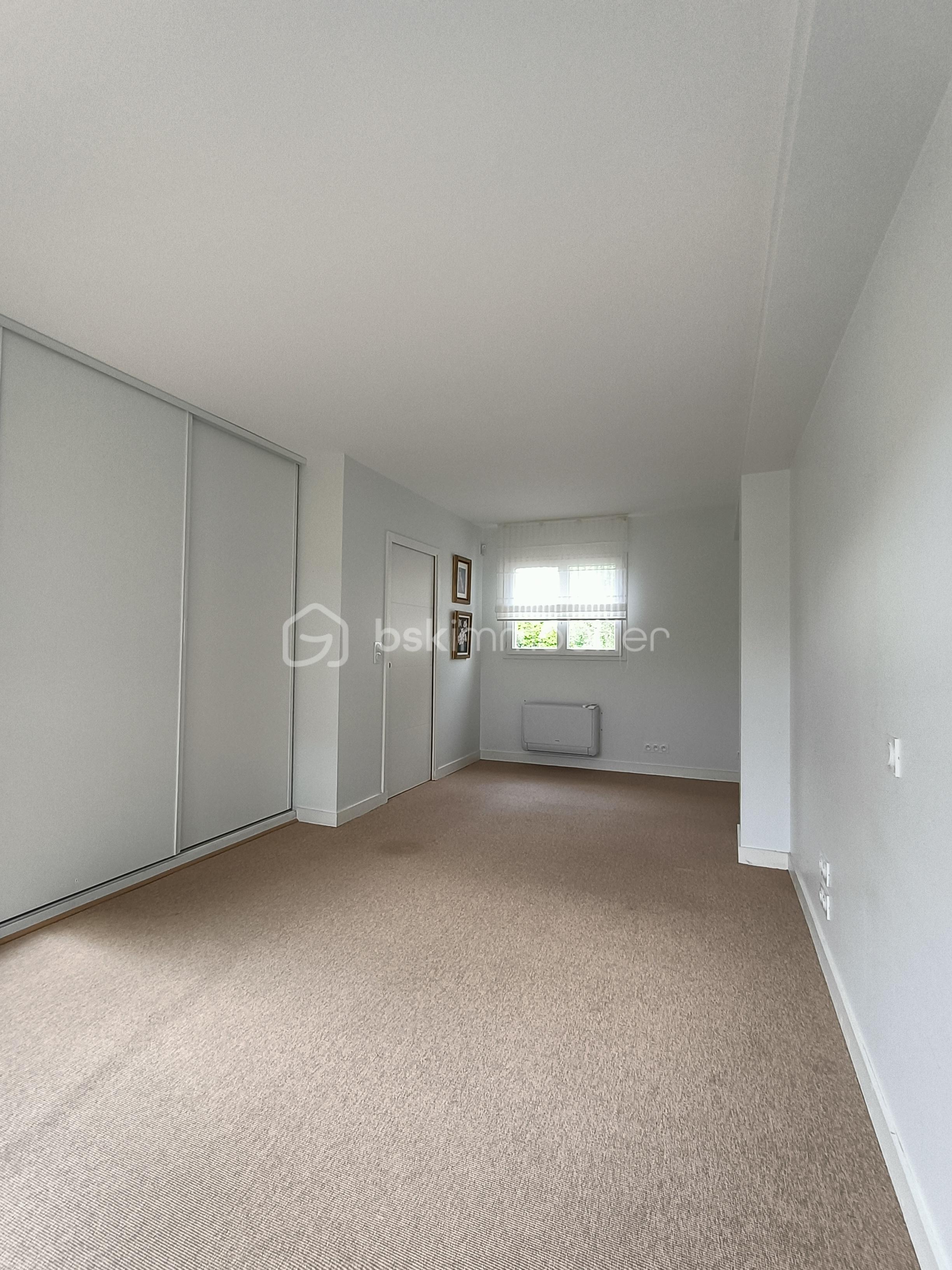 Suite parentale depuis baie.jpg