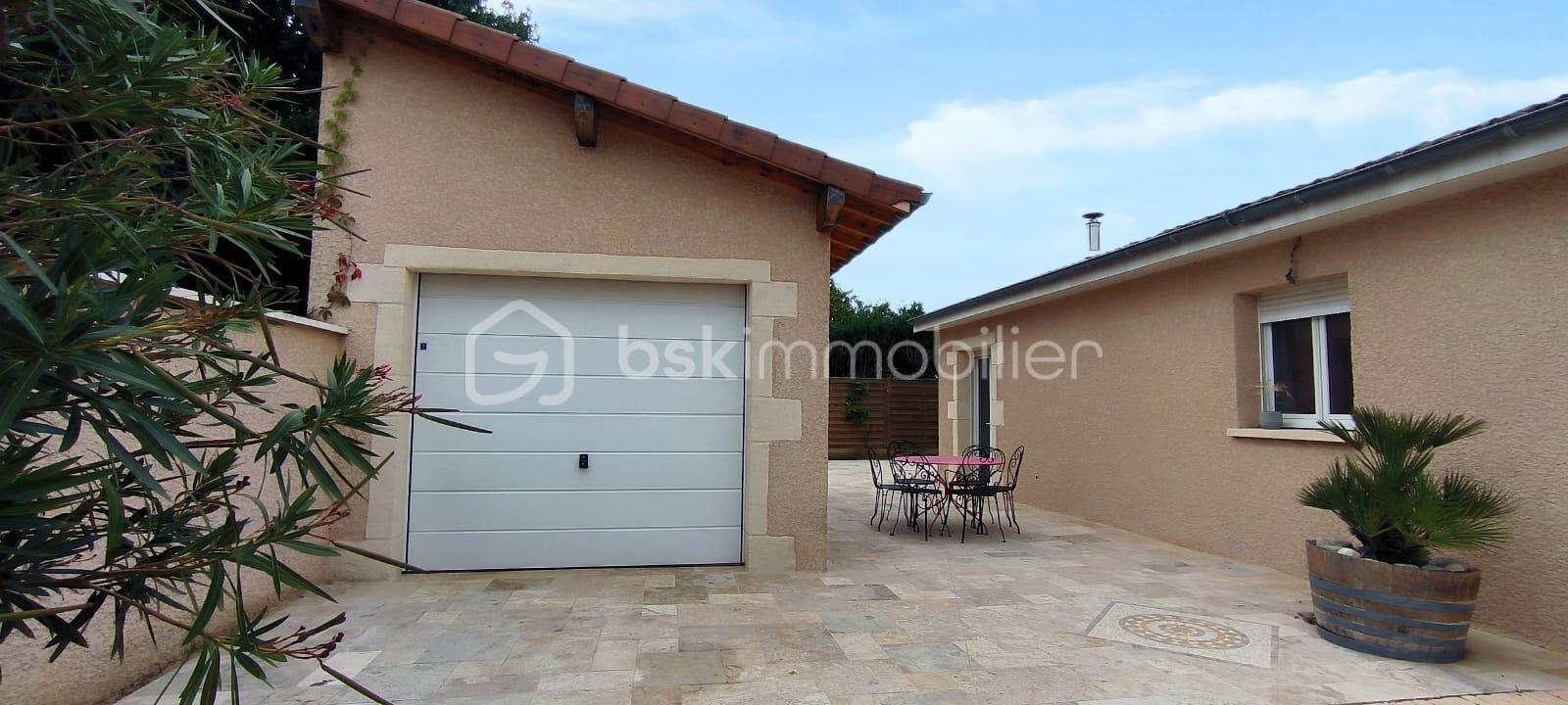 Maison de 132 m² - maison a vendre feillens.jpg