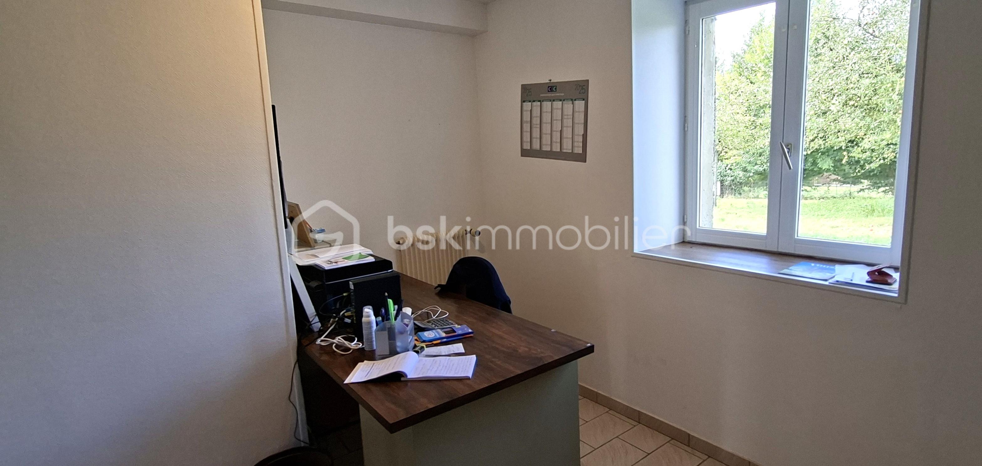 Maison en pierre de 158 m² - claude bureau rdc 1.jpg