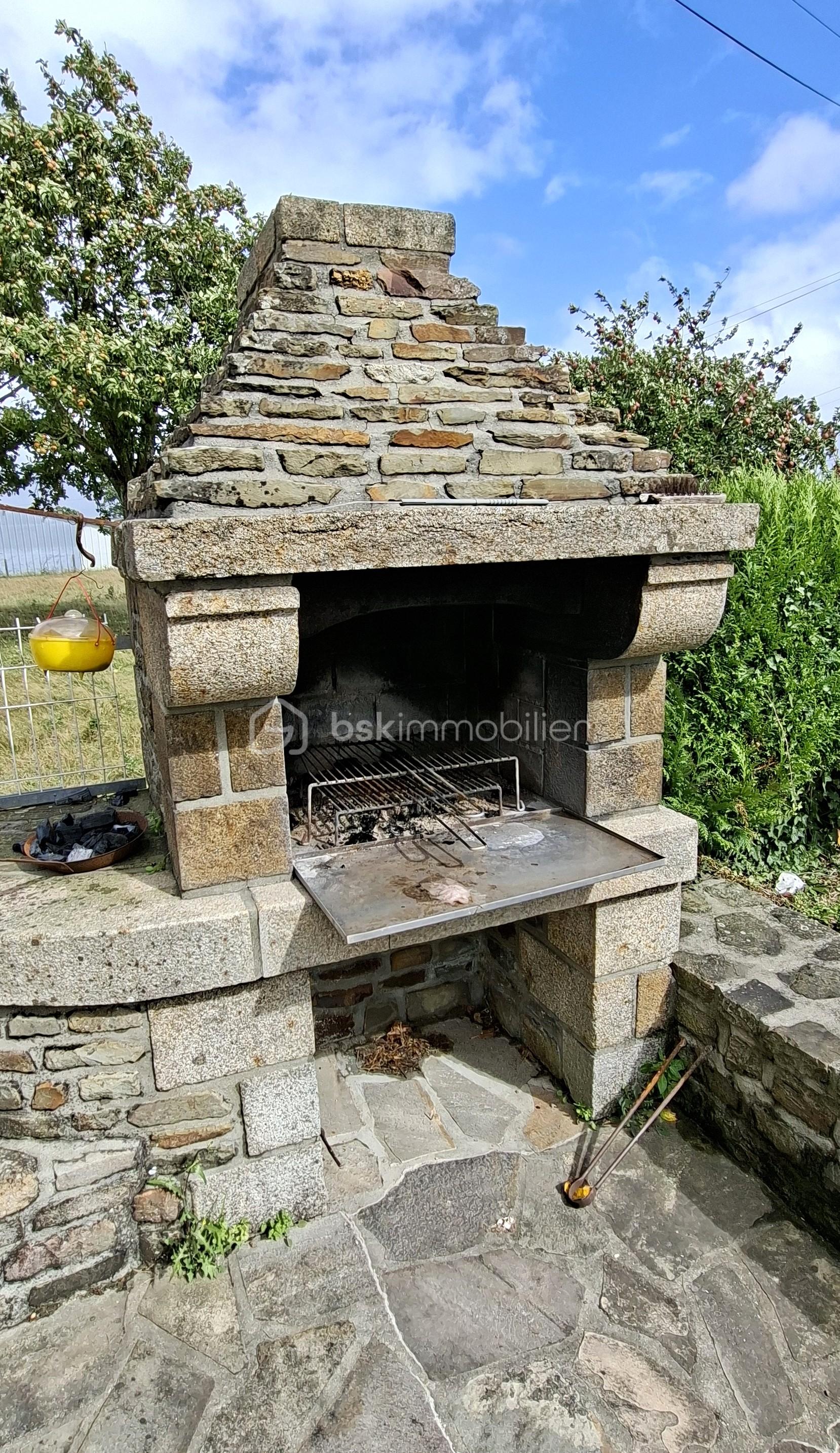 Maison en pierre de 158 m² - claude barbecue.jpg