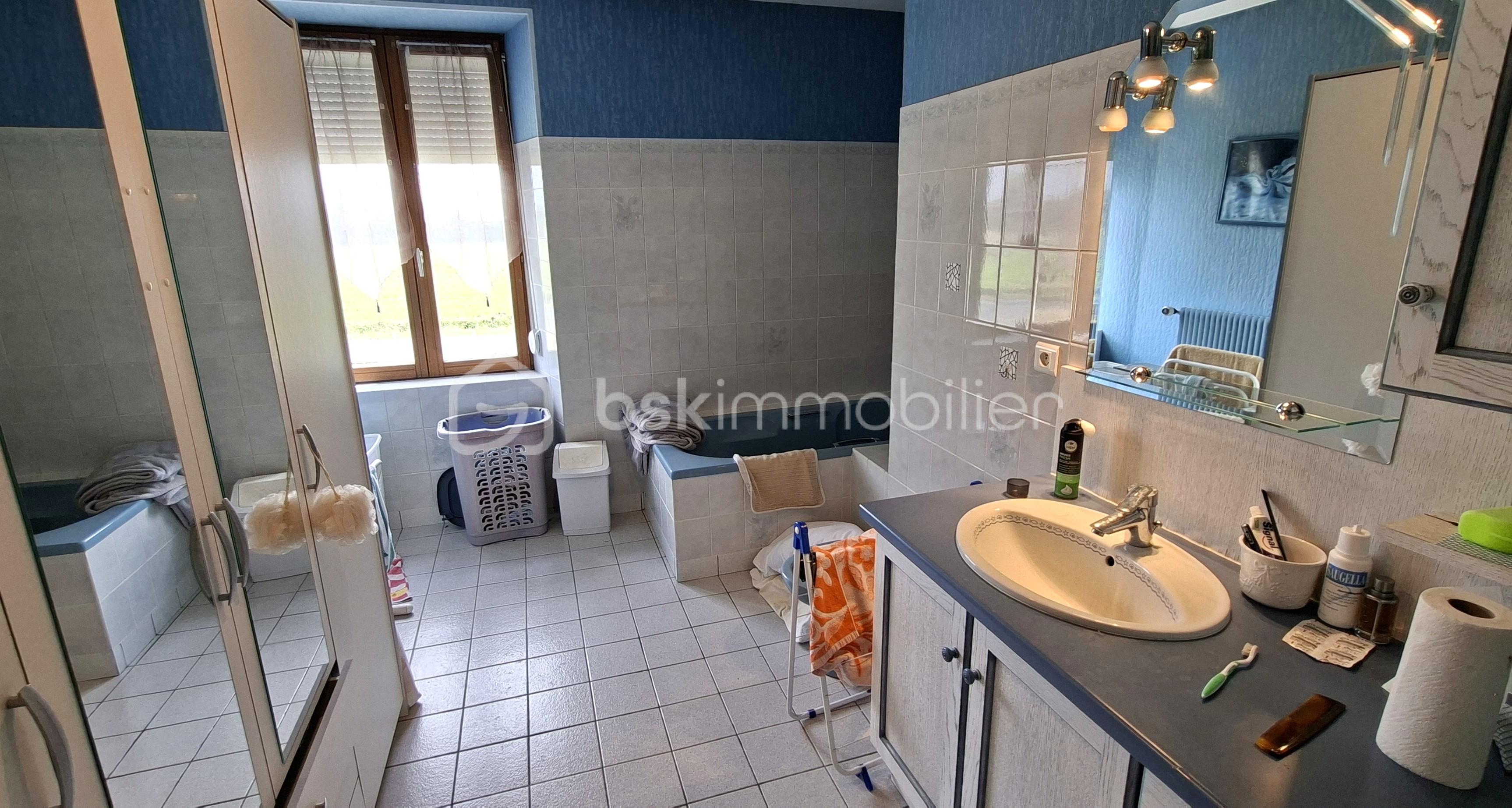 Maison en pierre de 158 m² - claude sdb 1 1.jpg