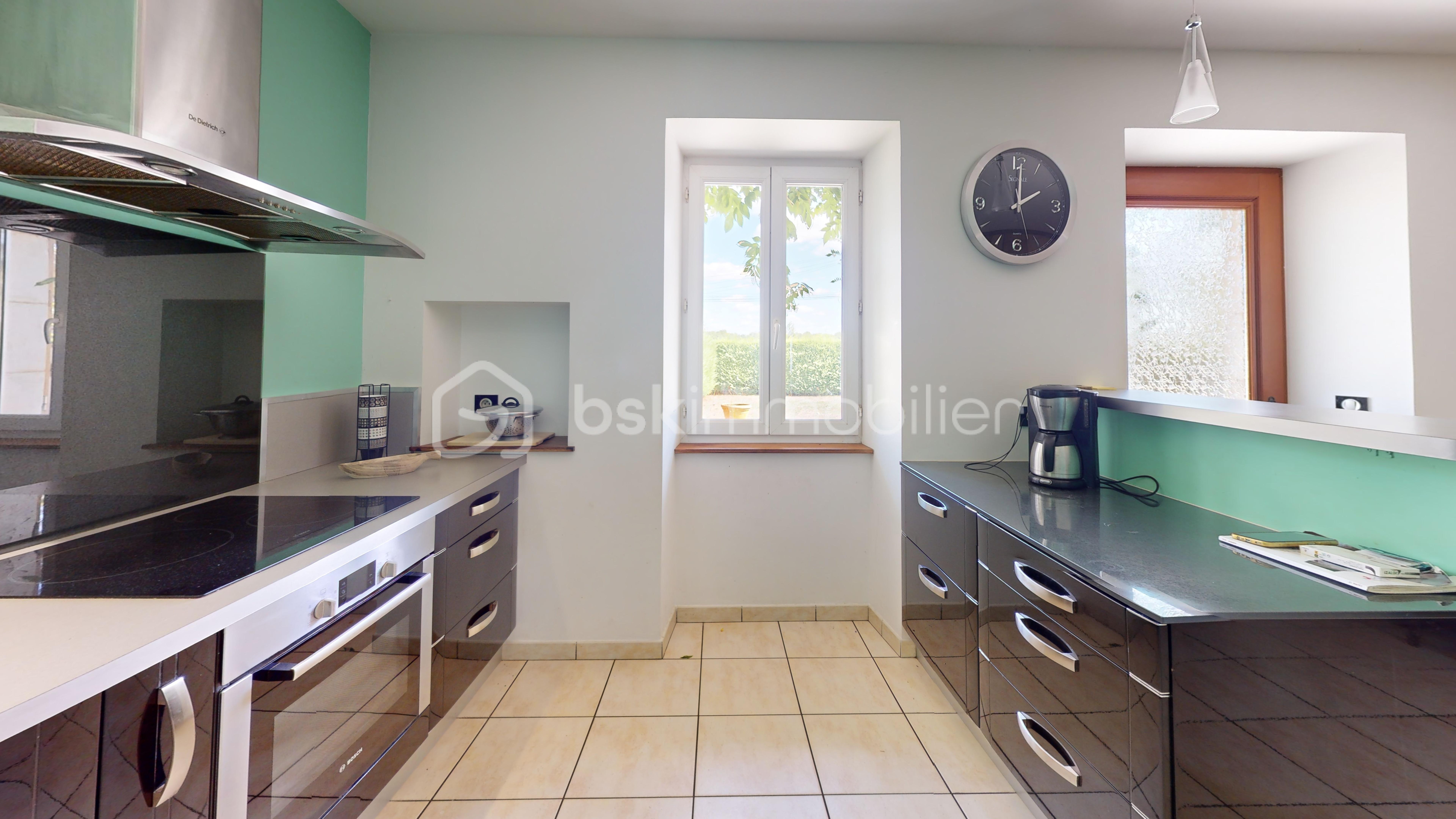Neuvicq-Kitchen.jpg