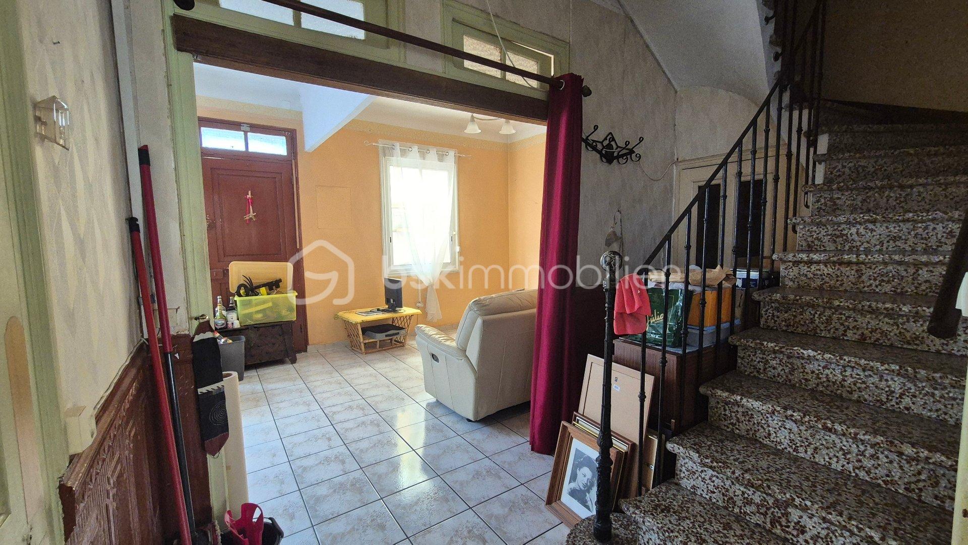 PERPIGNAN_livingroom-dinningroom_9a199512.jpeg
