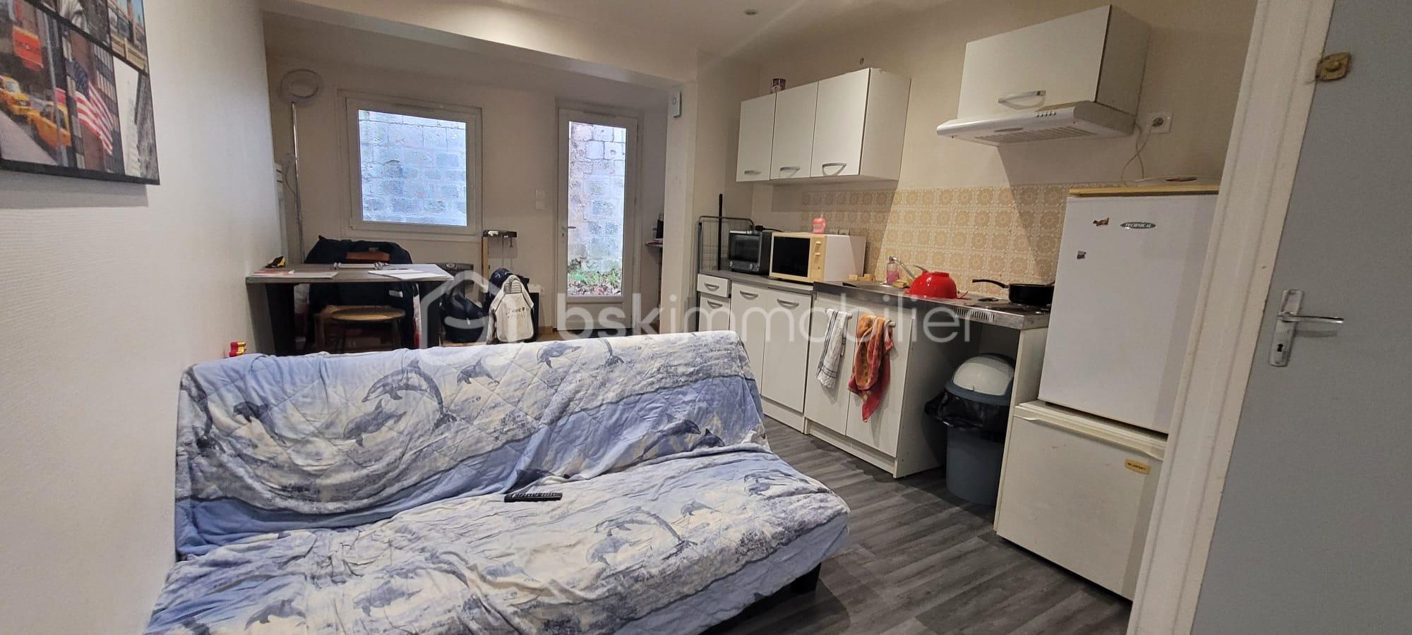 Immeuble commercial de 100 m² - SAINTES 1.jpeg