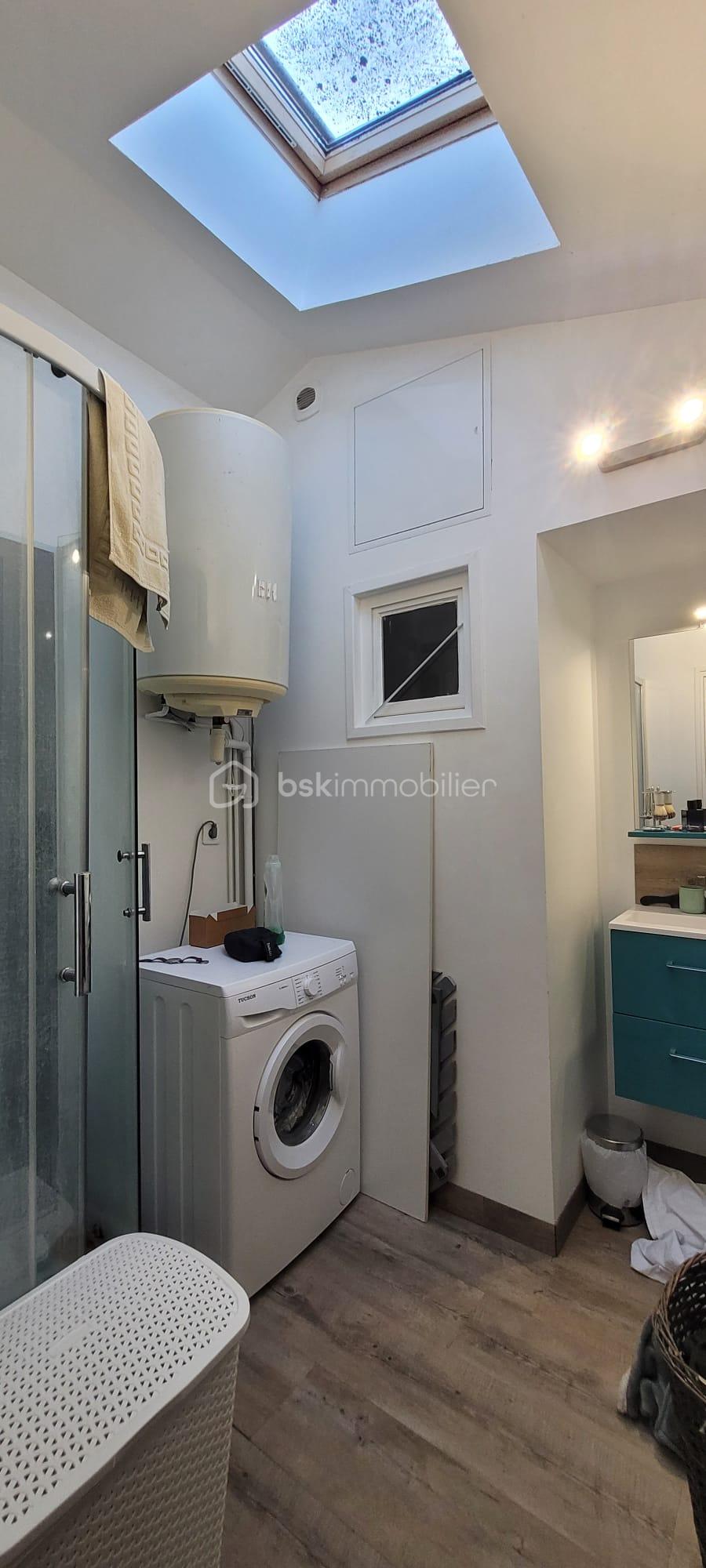 Immeuble commercial de 100 m² - SAINTES 10.jpeg