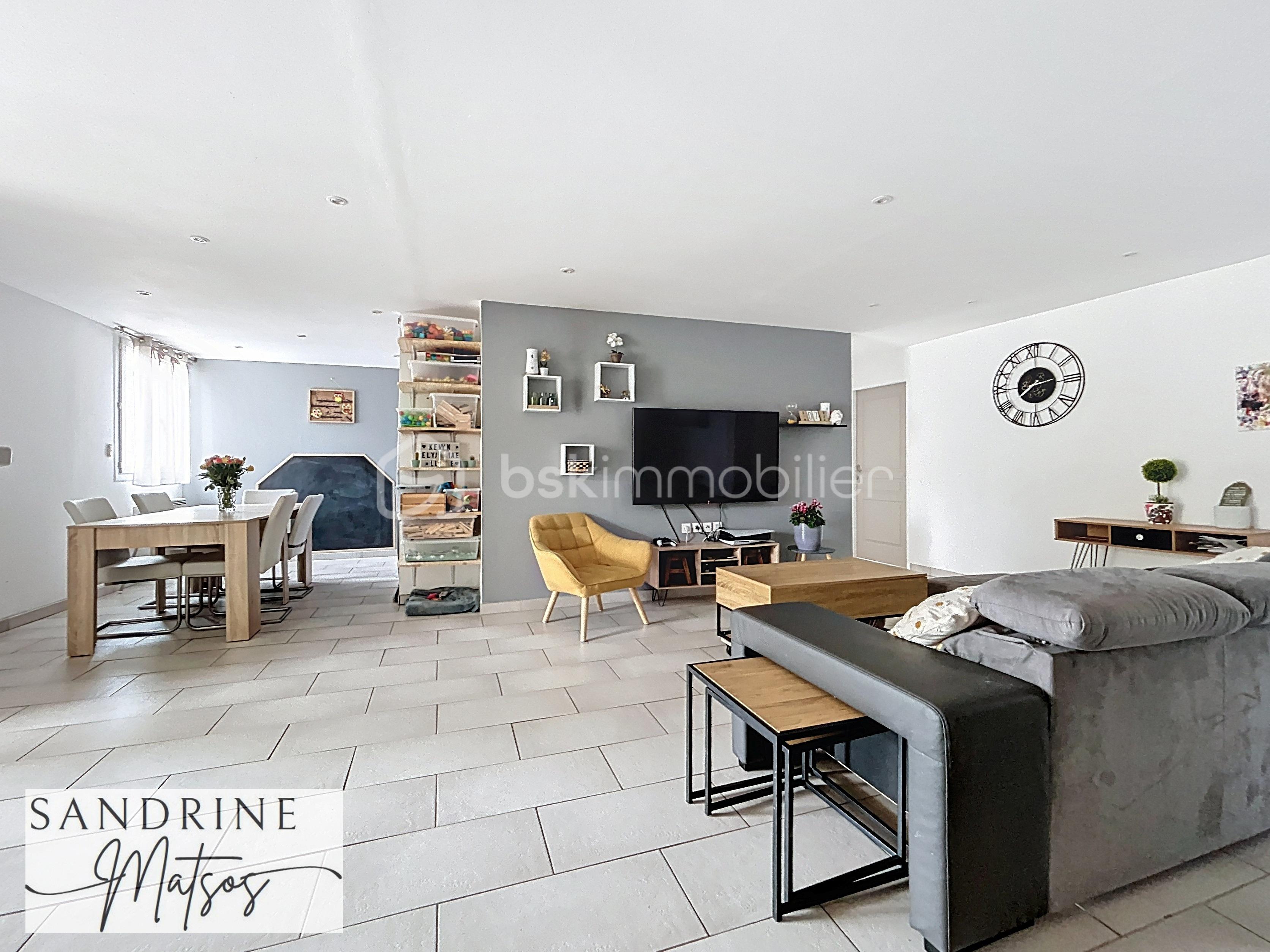 Appartement de 102,85 m² - appartement-charvieu_00001.jpg