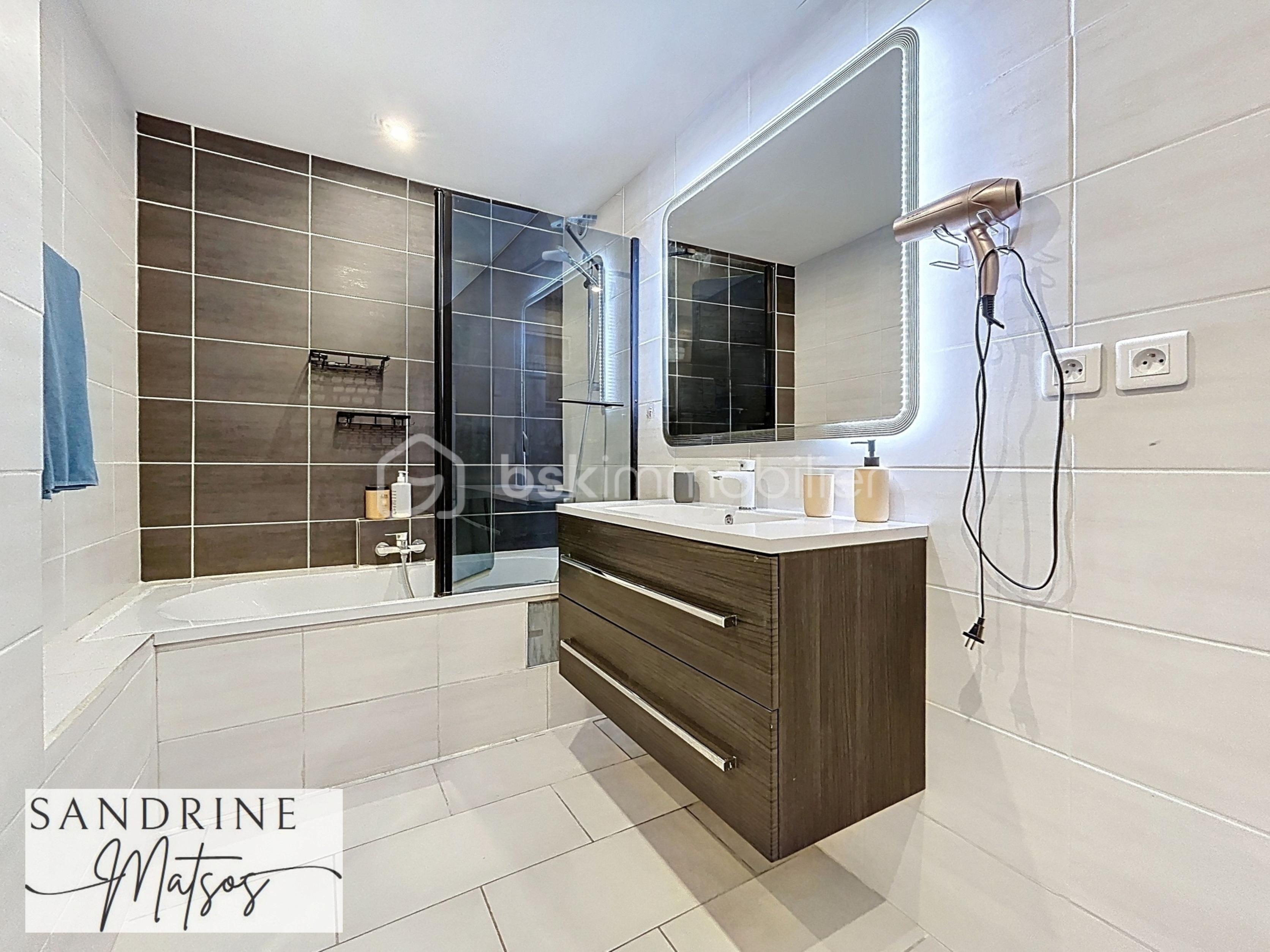 Appartement de 102,85 m² - appartement-charvieu_00145.jpg