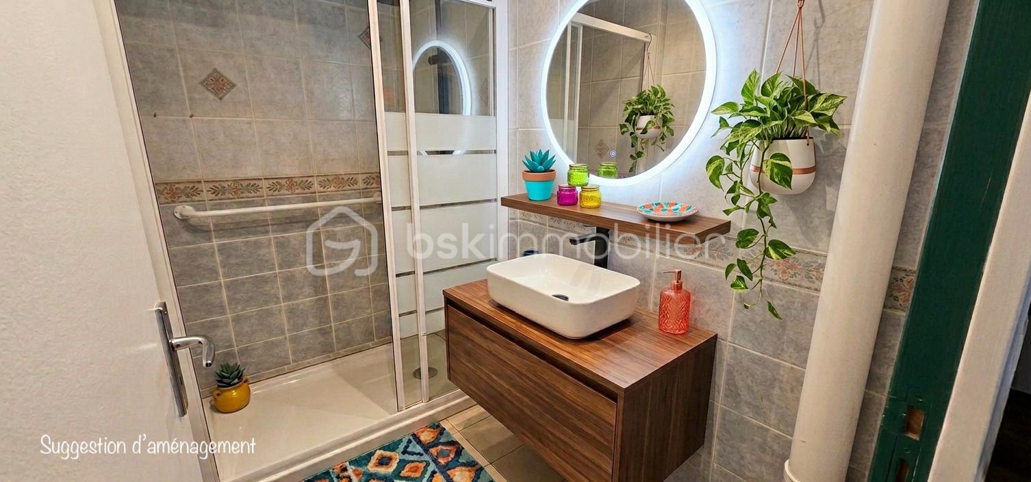 SALLE DE DOUCHE IA CHEMION VERT.png