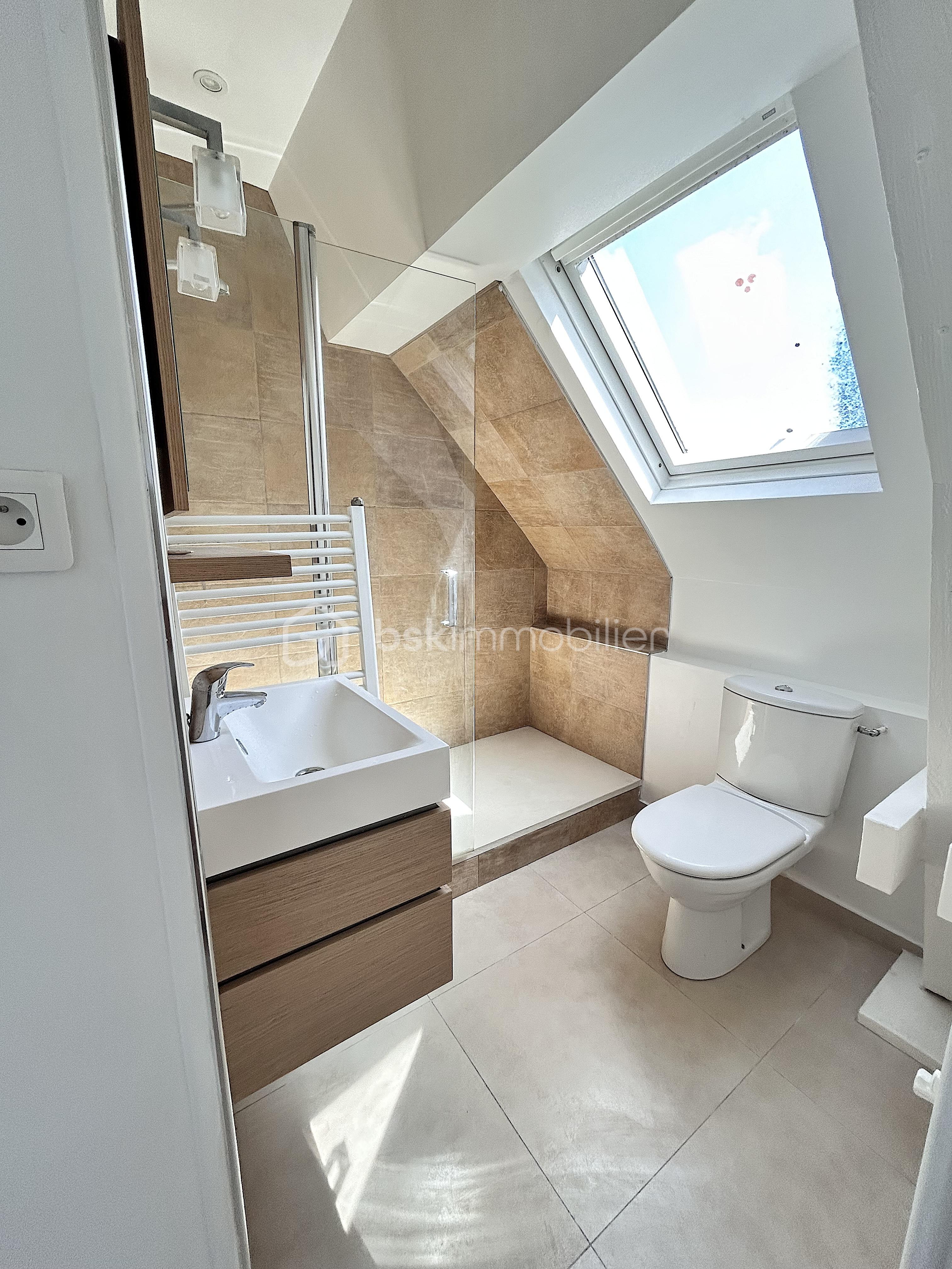 Maison de 106,68 m² - sd'eau suite.jpg