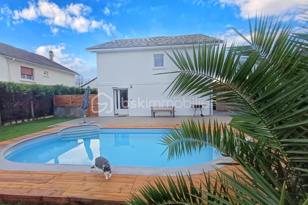 Maison de 150 m² - hoqi-de449b988e6945808fa79295ab02771d.jpg