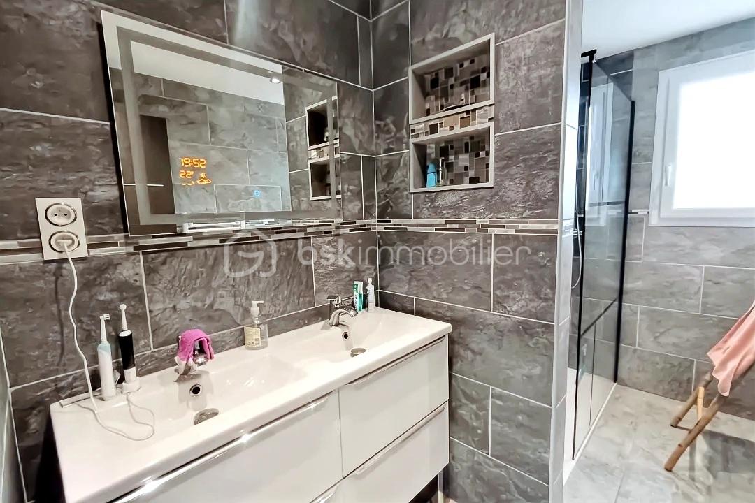 Maison de 150 m² - hoqi-74751e7094ce4fe791233d97814c761e.jpg
