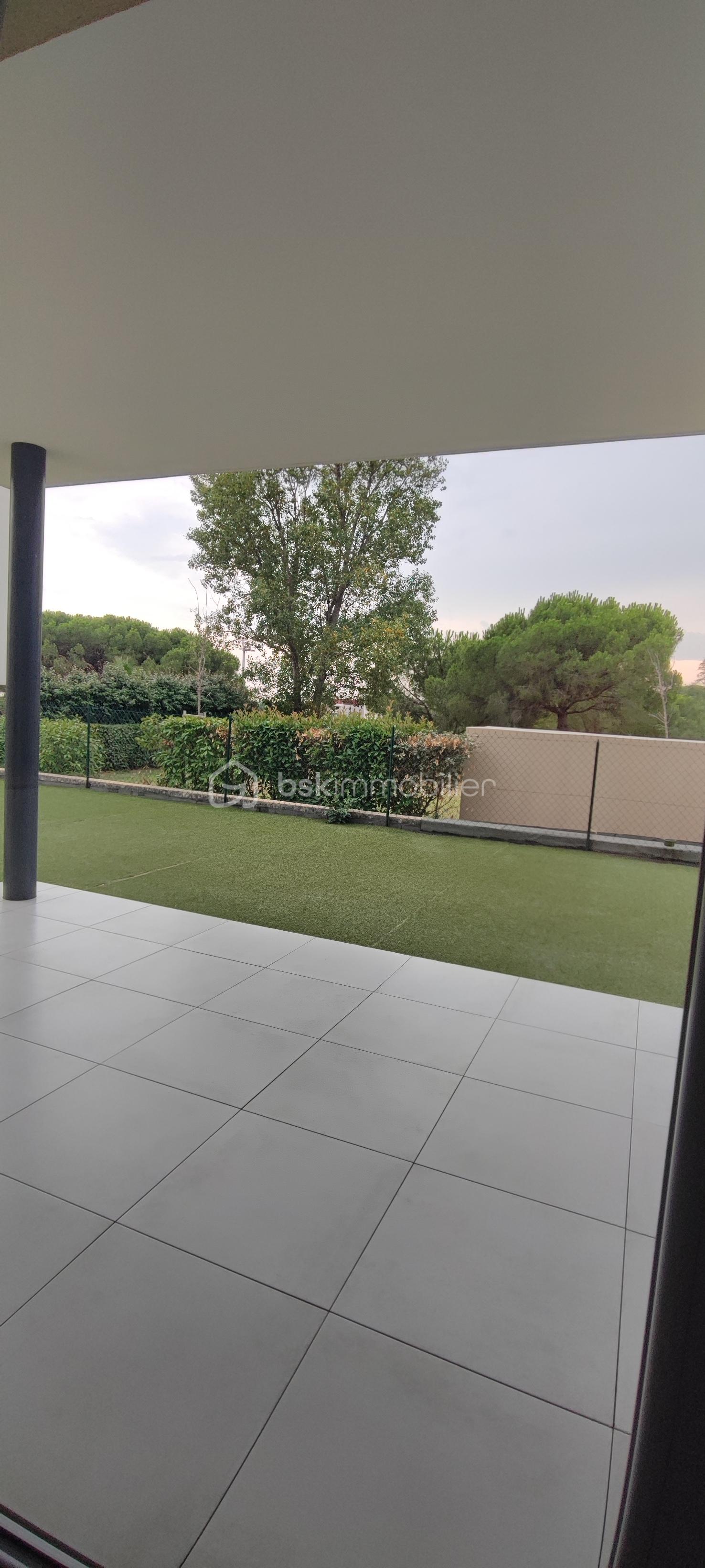 Appartement de 42 m² - Colson L vue terrasse jardin.jpg