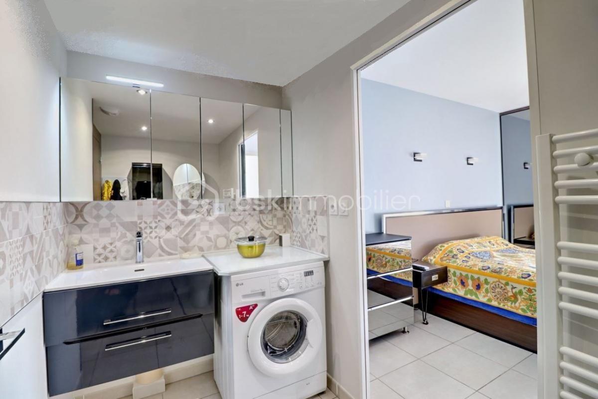 Appartement de 42 m² - colson salle d eau.jpg