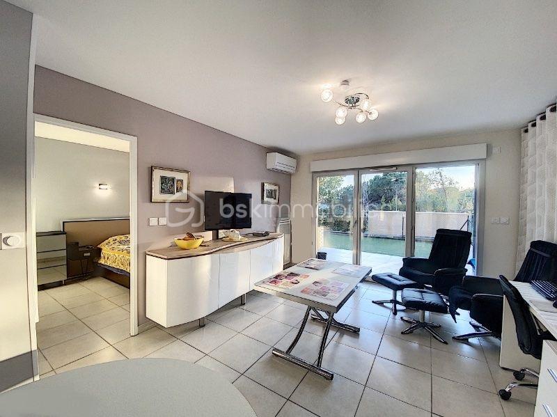 Appartement de 42 m² - colson sejour vue CH.jpg