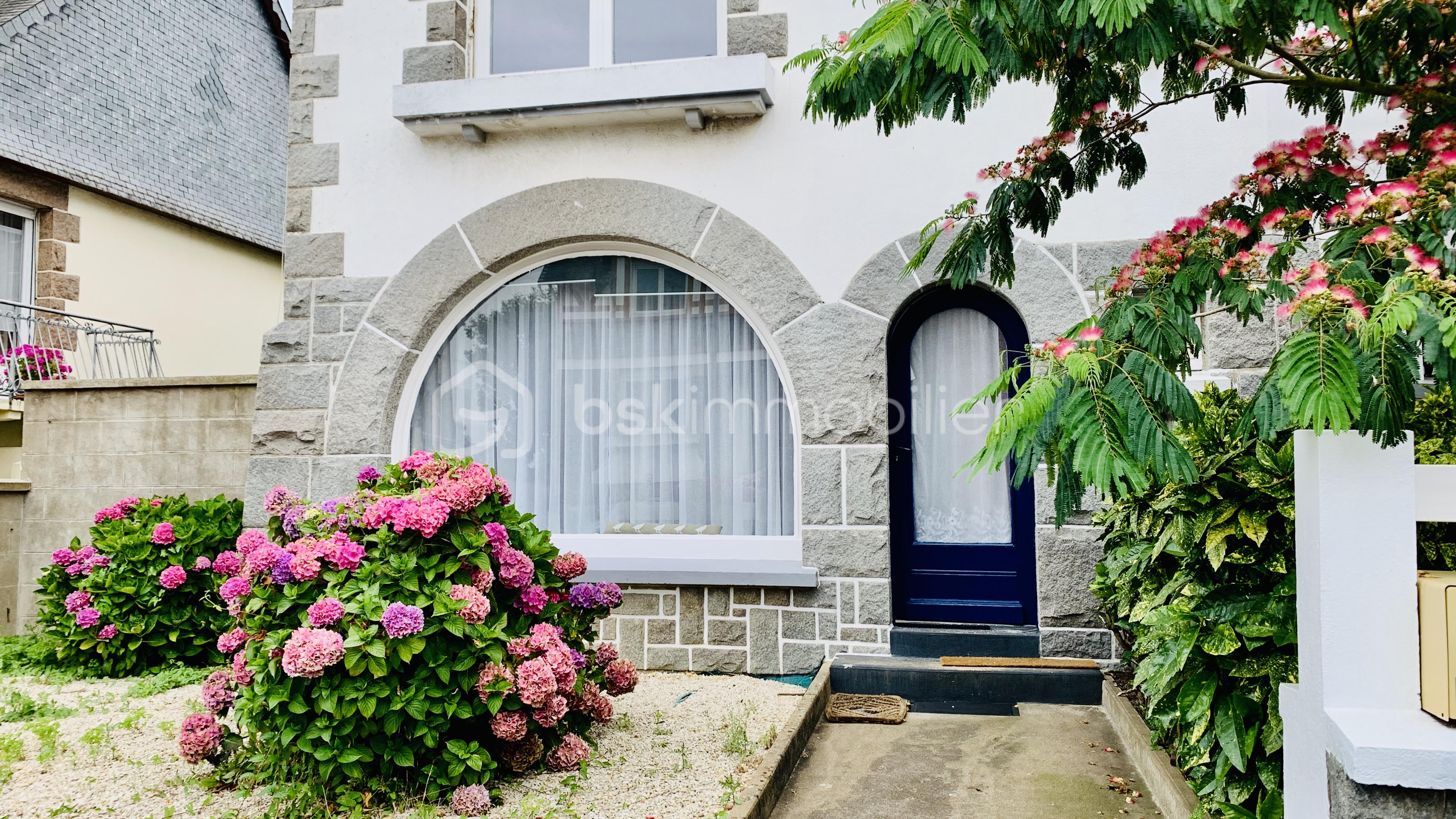 Maison de 232 m² - APPART T2.jpeg