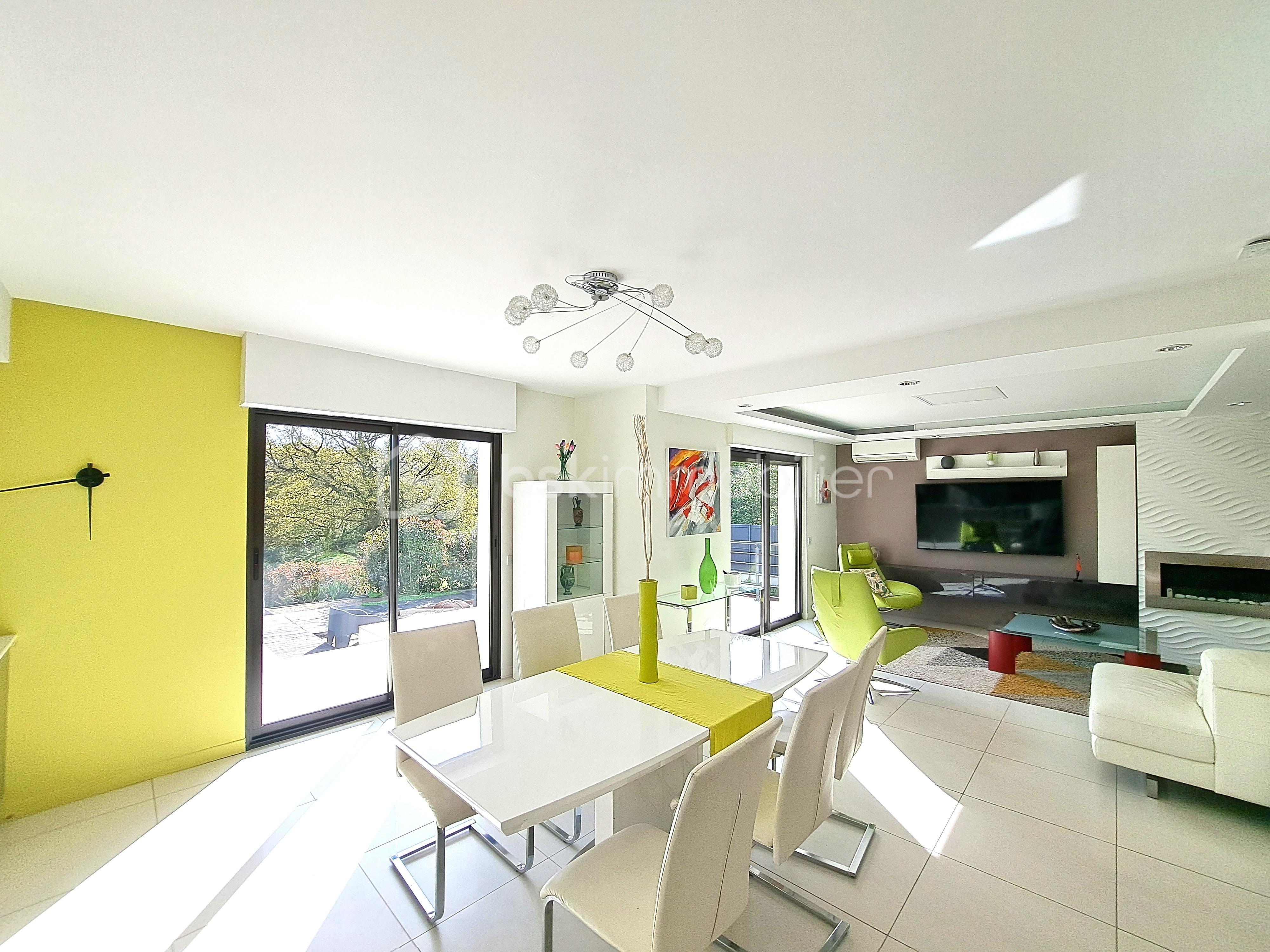 salle à mager x.jpg