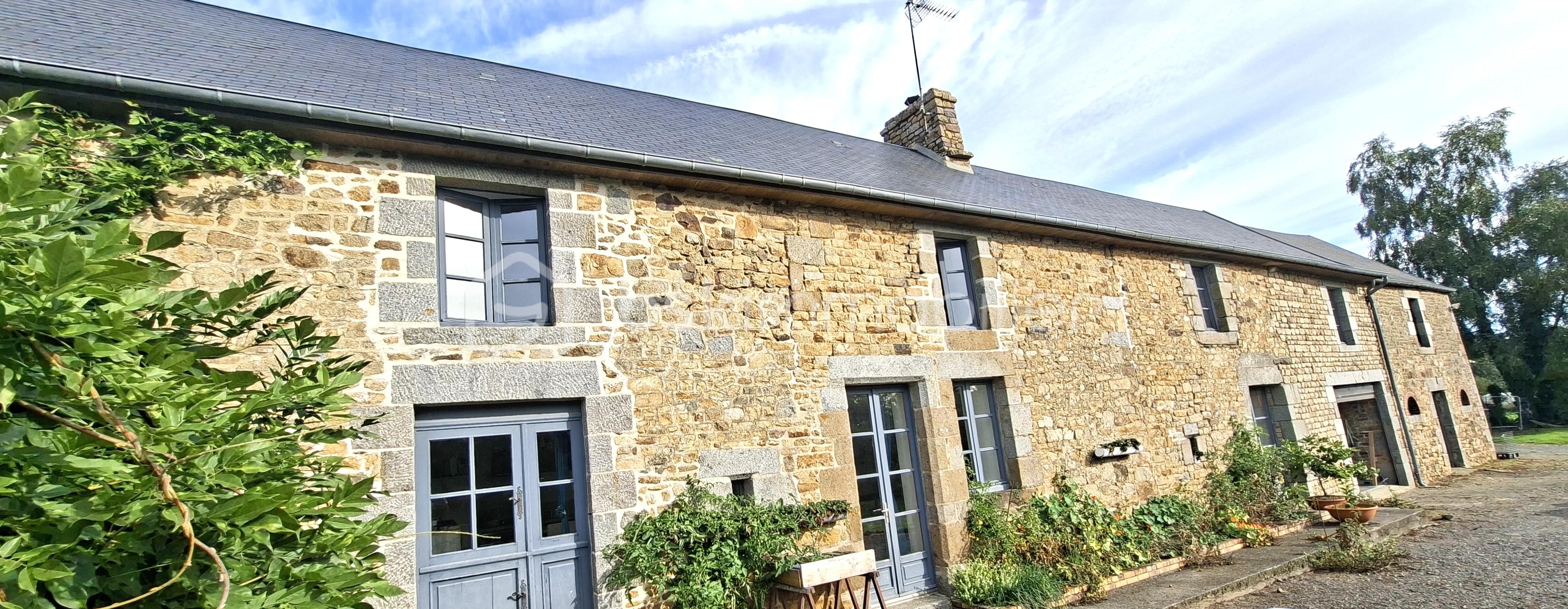 Maison longere de 200 m² - BOUR facade ple 3.jpg
