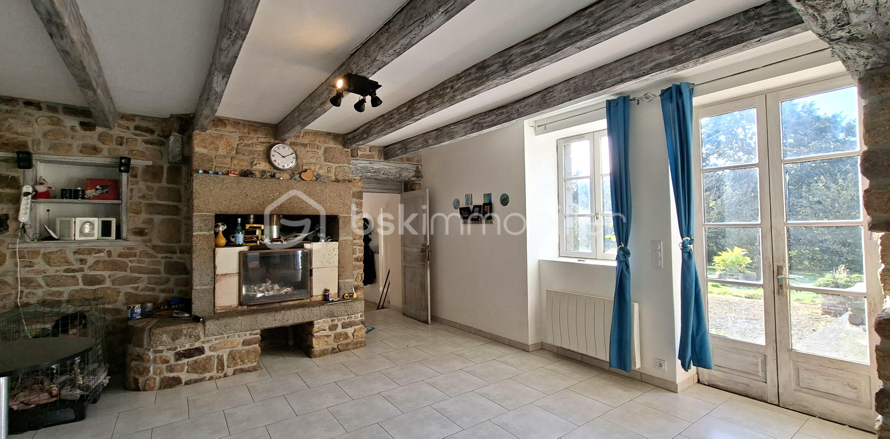Maison longere de 200 m² - BOUR salle vers le Sud et huisseries .jpg