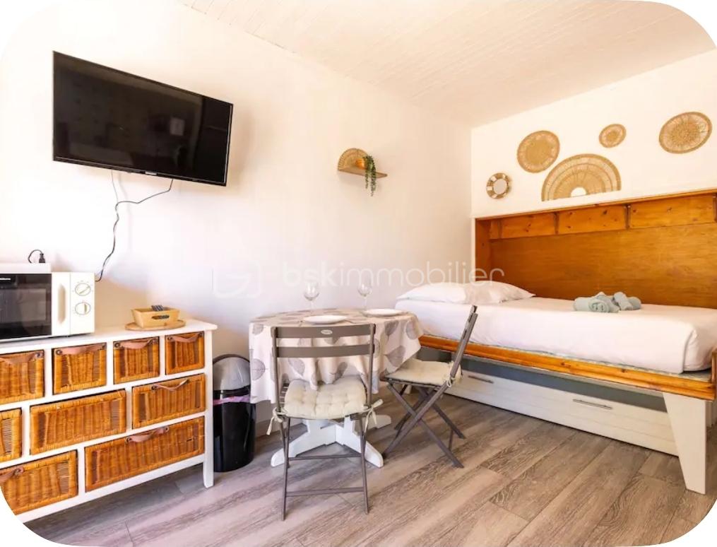 Screenshot_20260826_190509_Airbnb.jpg