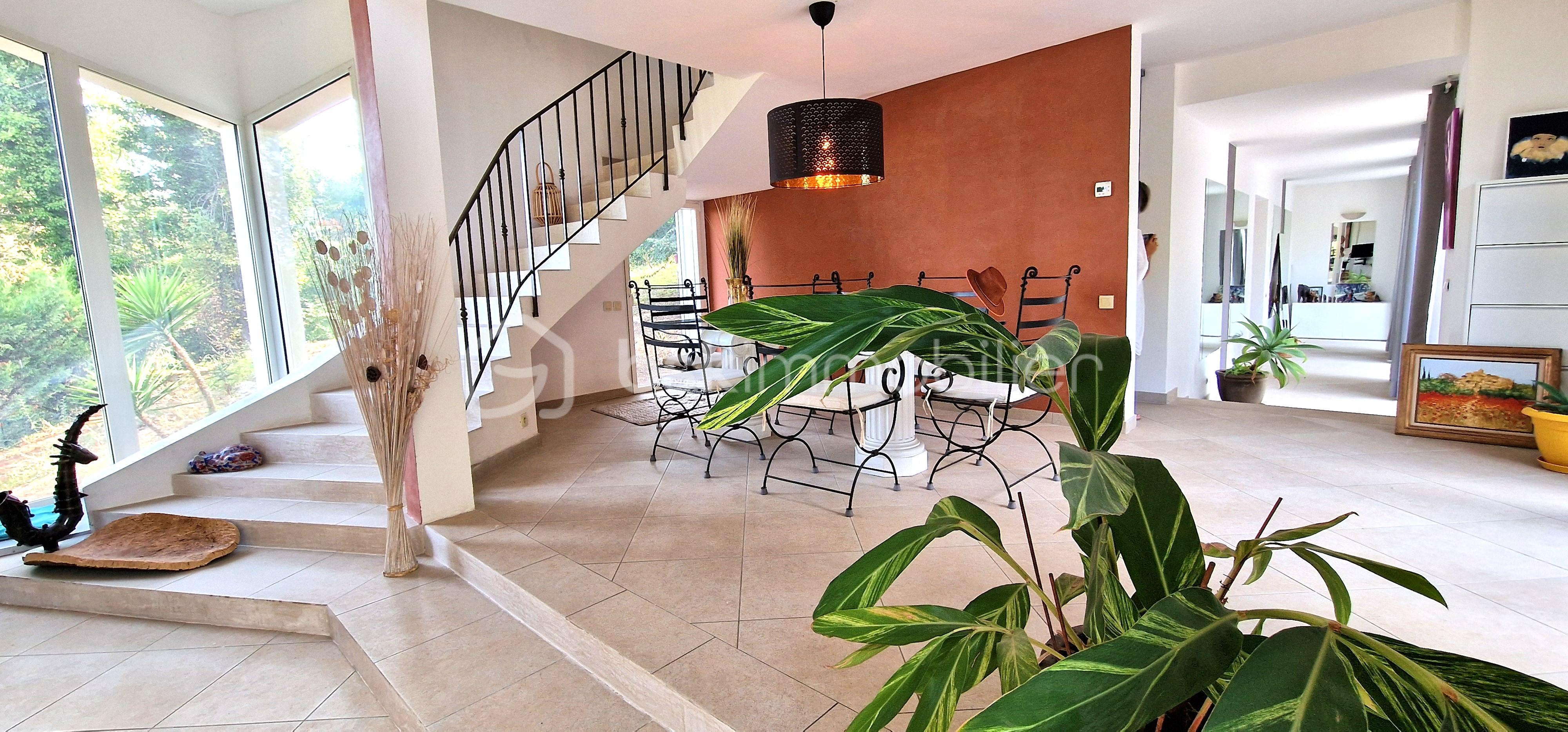 Villa de 270 m² - 20240907_102057 - Copie.jpg
