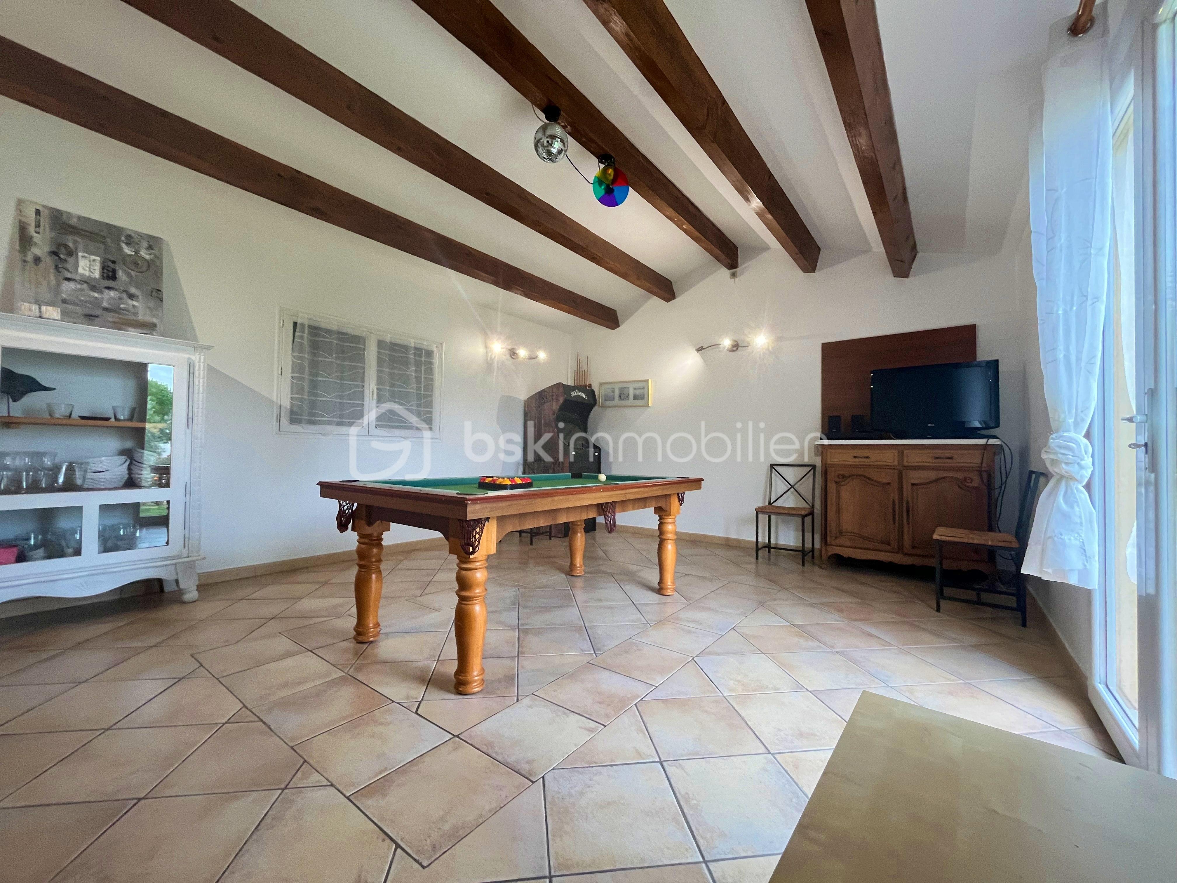 Maison de 265 m² - L.JPG