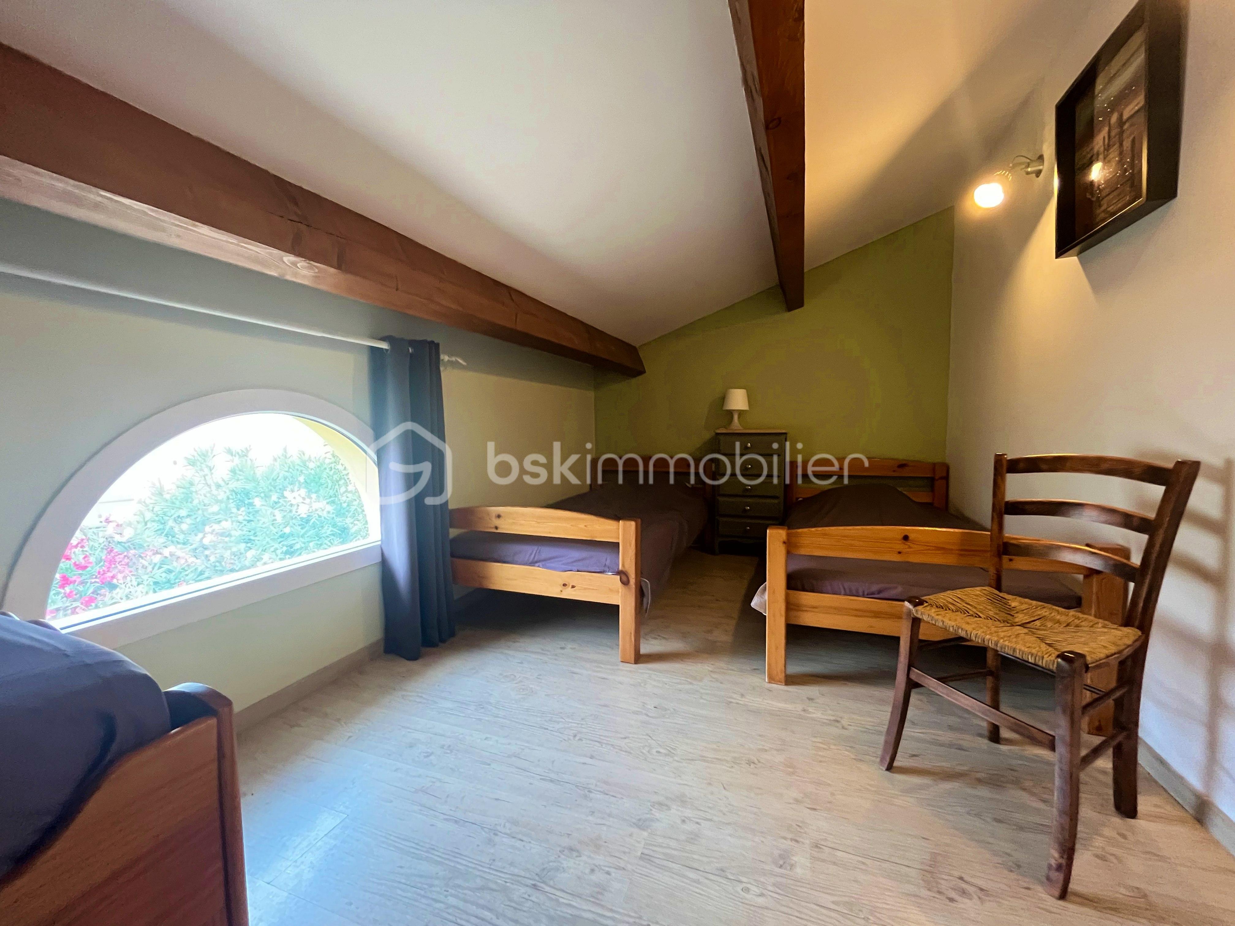 Maison de 265 m² - V.JPG