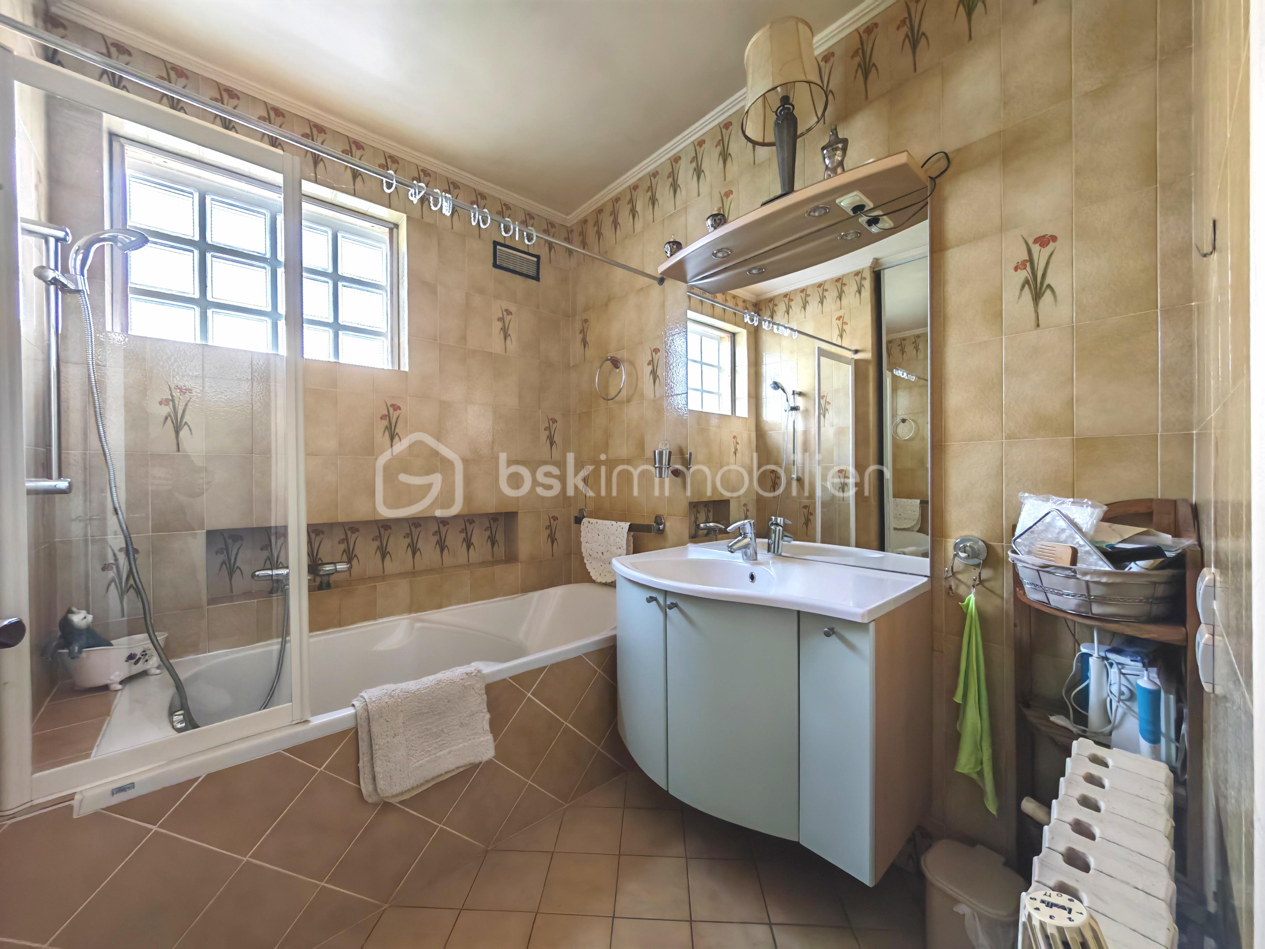 Maison traditionnelle de 125 m² - 58029.jpg