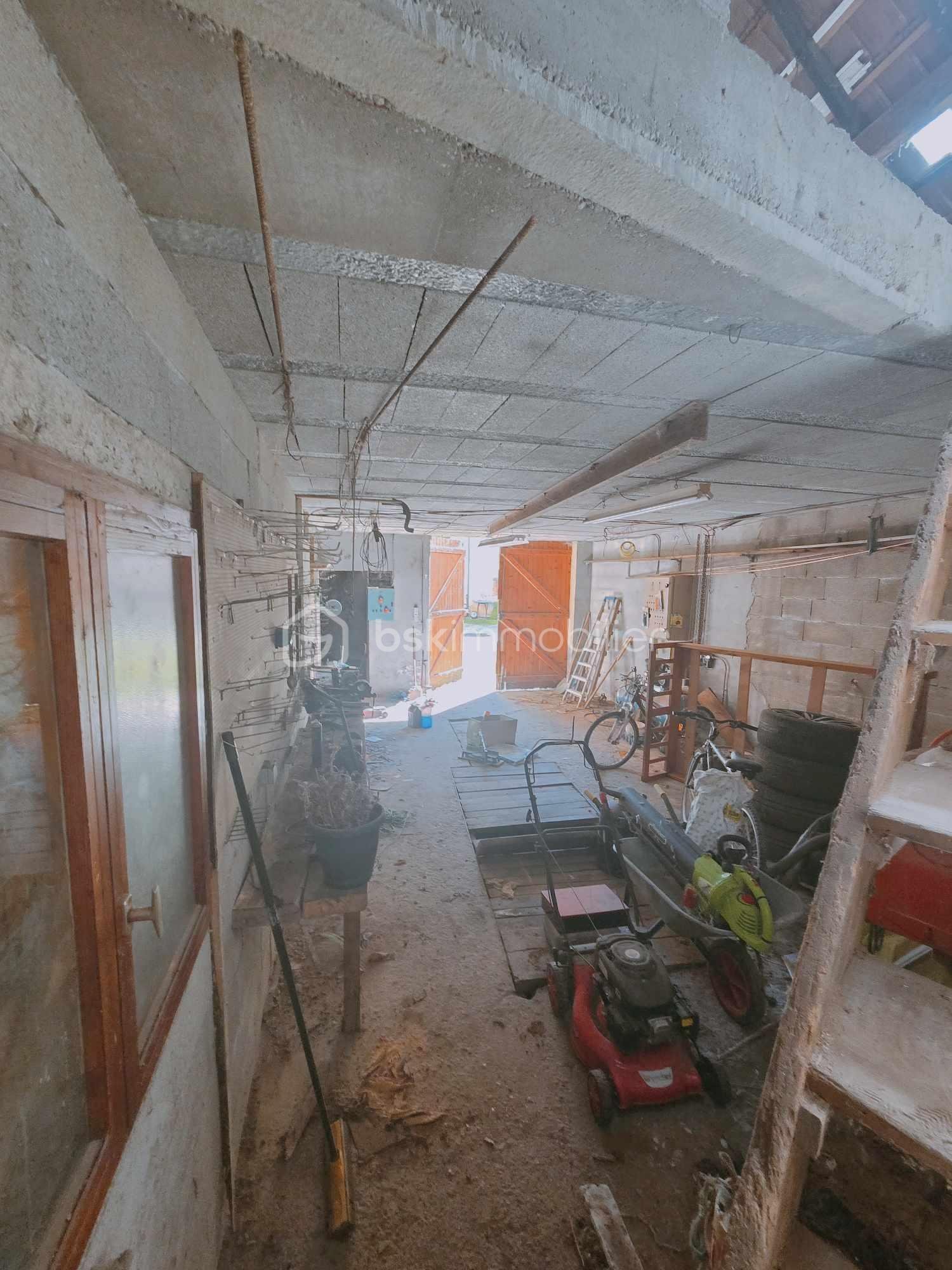 Maison ancienne de 167 m² - 541168856_1275924574307444_1041044200125550879_n.jpg