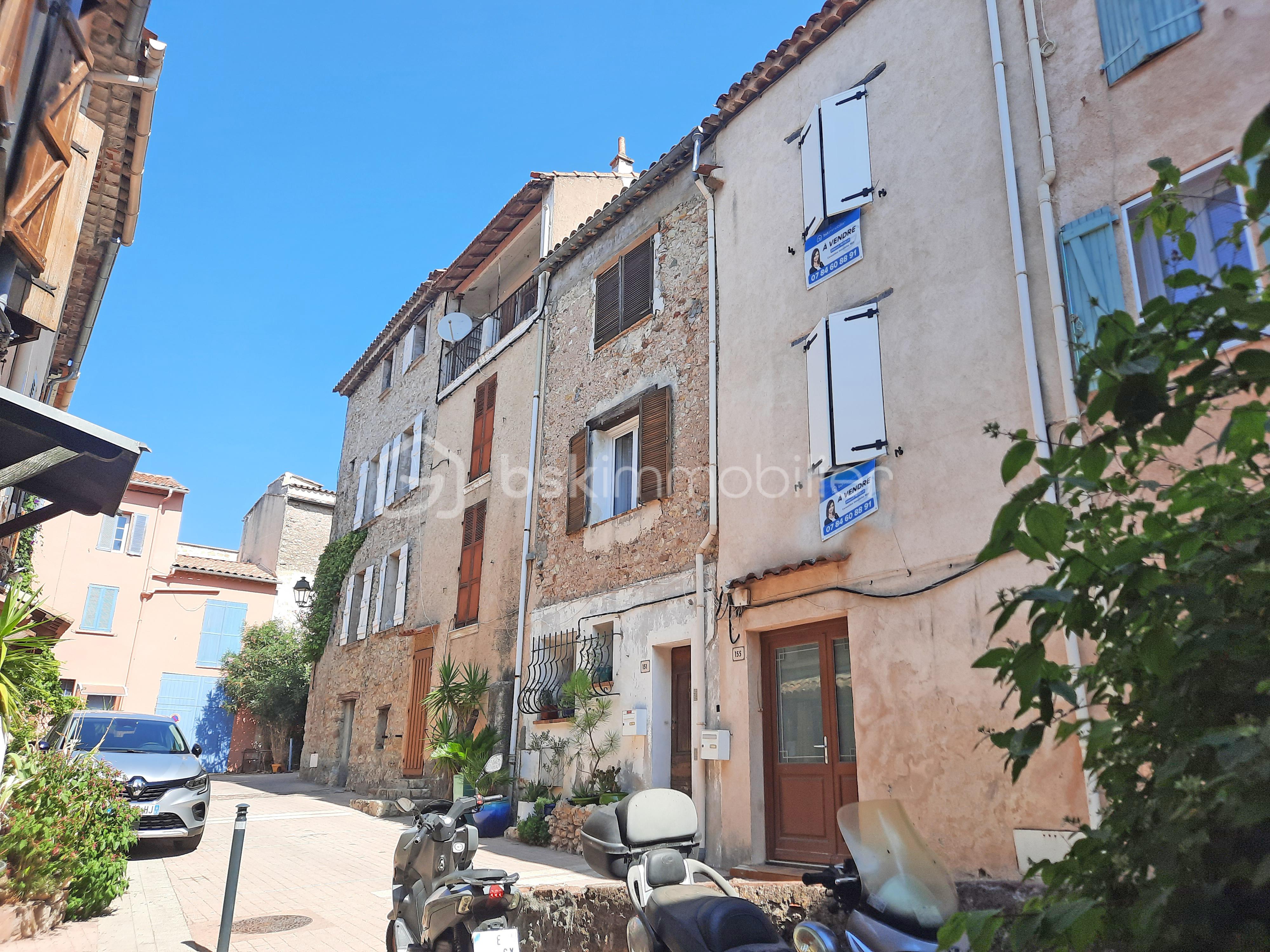 maison à vendre BAGNOLS EN FORET proche de FREJUS.jpg