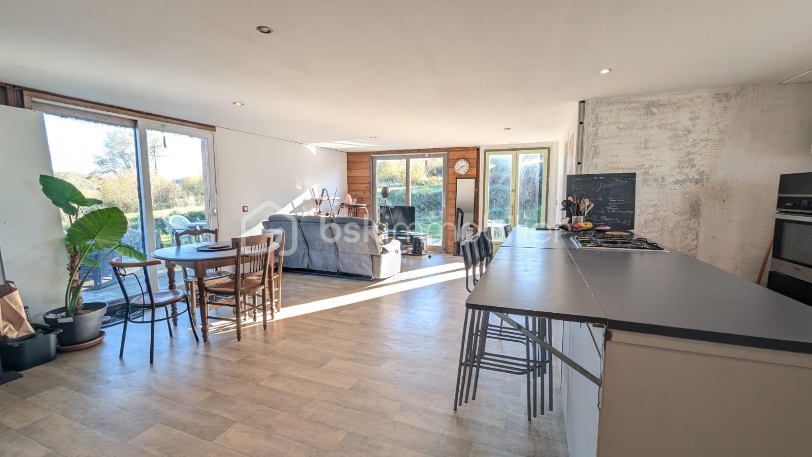 Maison de 77 m² - WhatsApp Image 2025-11-27 à 22.30.54_4c9950e1.jpg