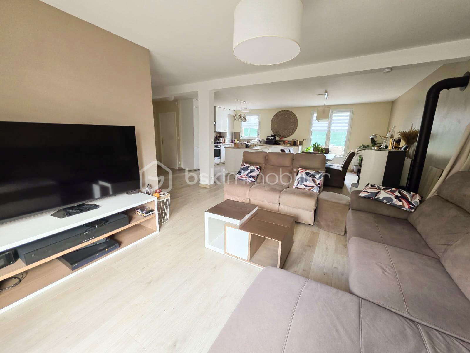 Maison traditionnelle de 124 m² - SALON 3.jpg