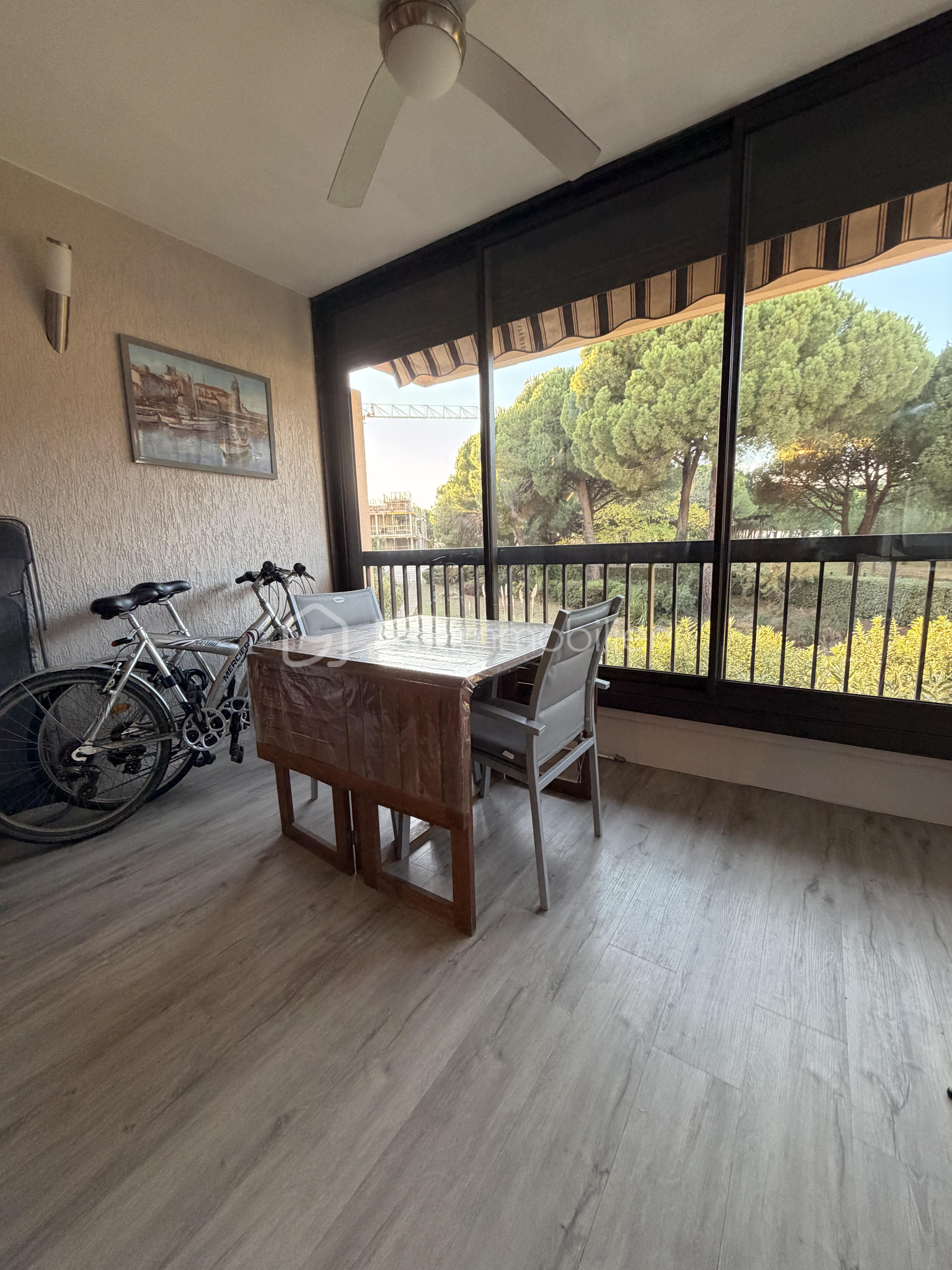 Appartement de 23,77 m² - CDB07105-B729-45AF-8B29-4208A3755D77.jpeg