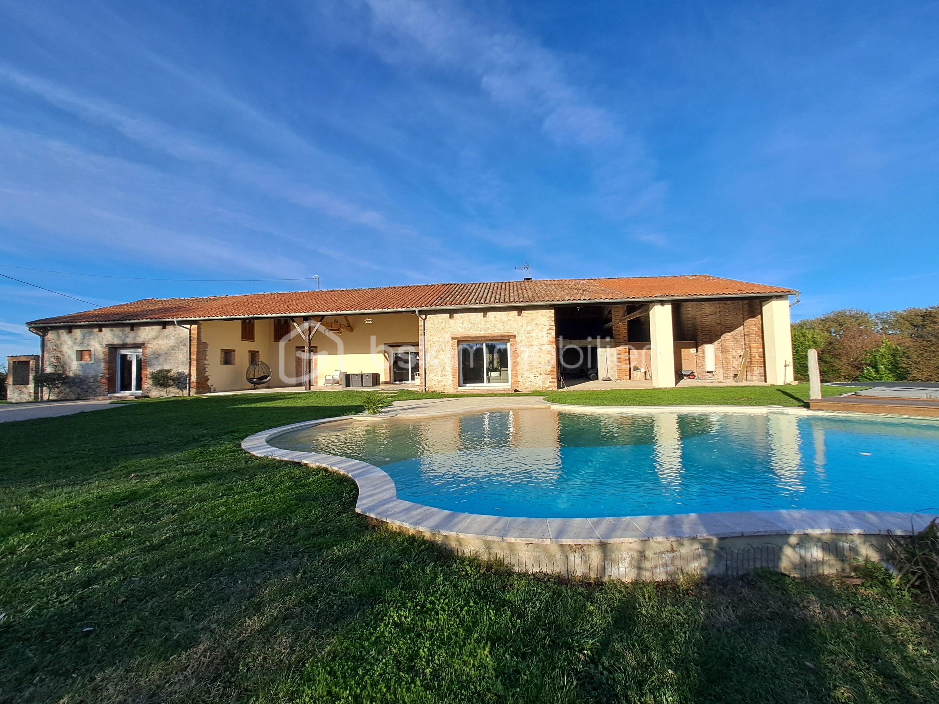 Maison de 275 m² - 20251118_154840.jpg