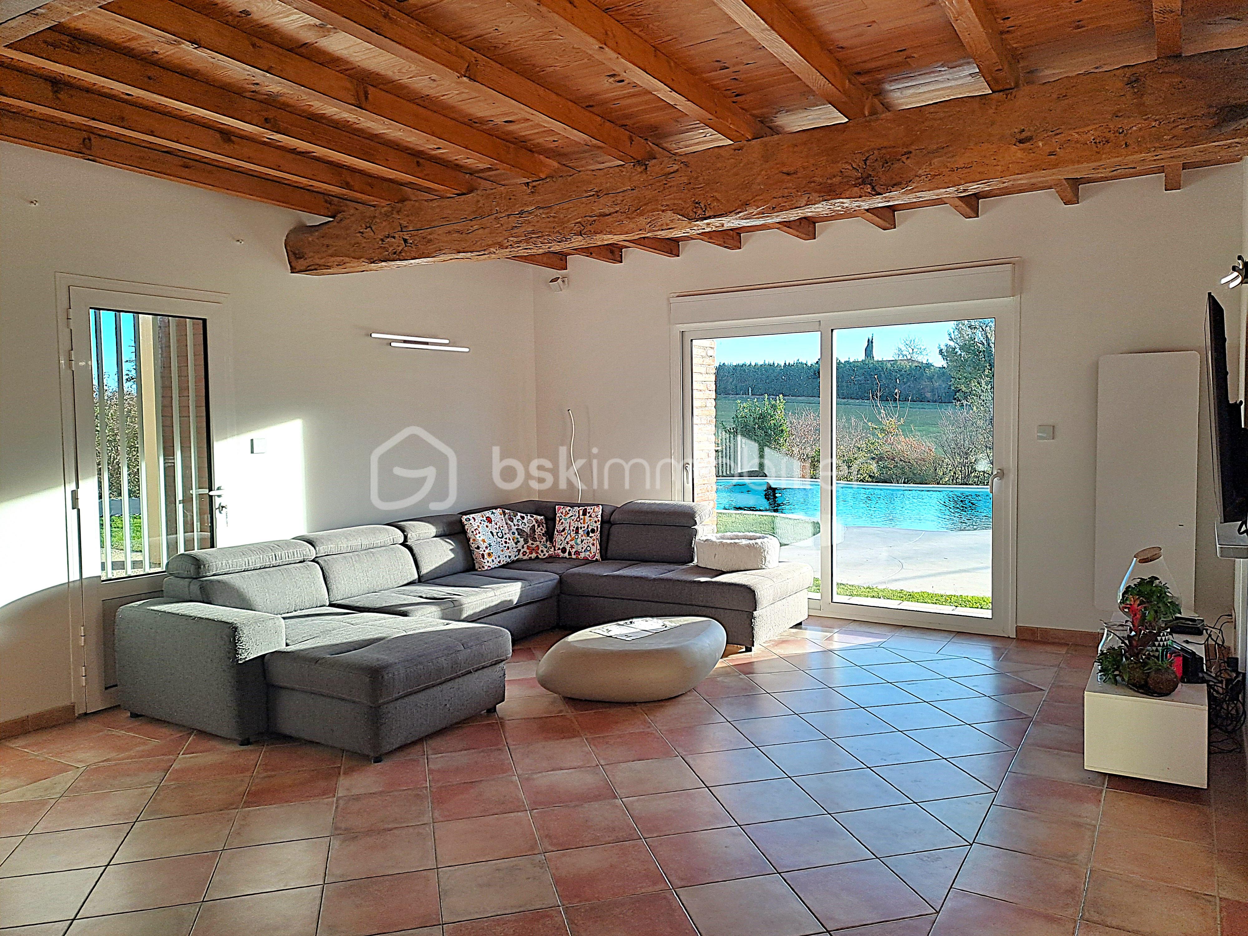 Maison de 275 m² - 20251118_160602 copie.jpg