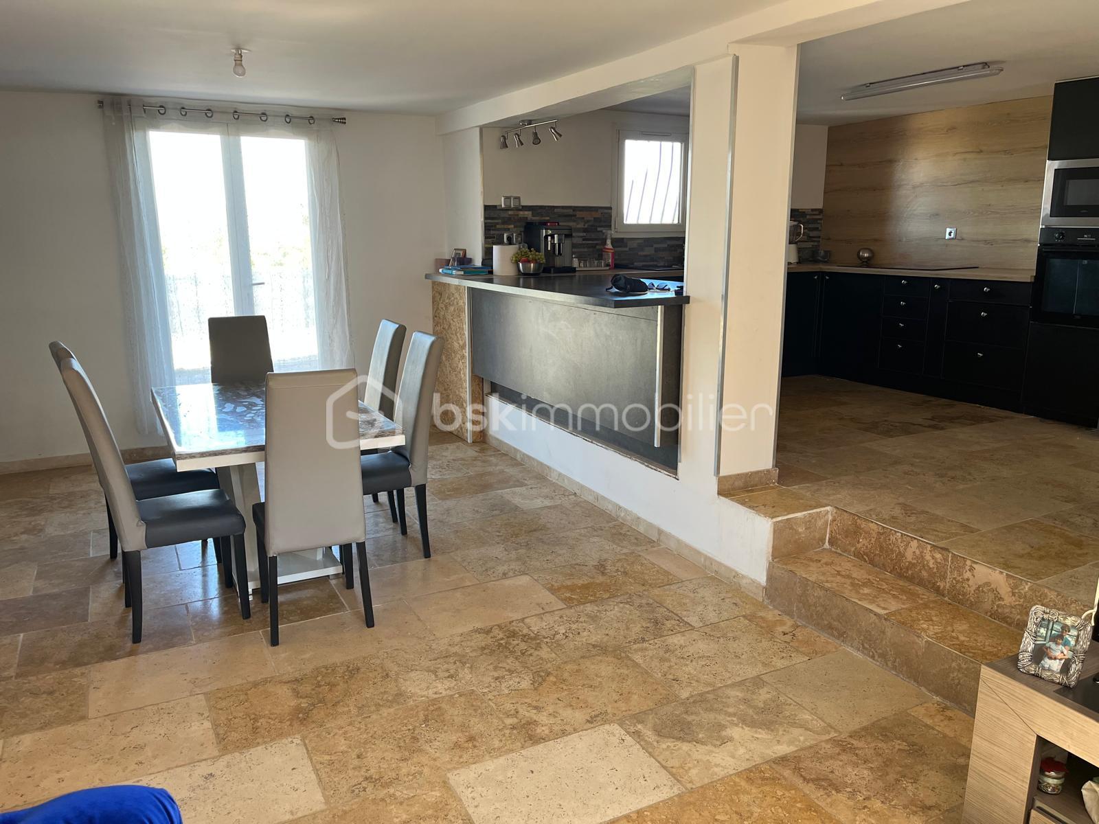 Maison traditionnelle de 133 m² - IMG-20250916-WA0010[1].jpg