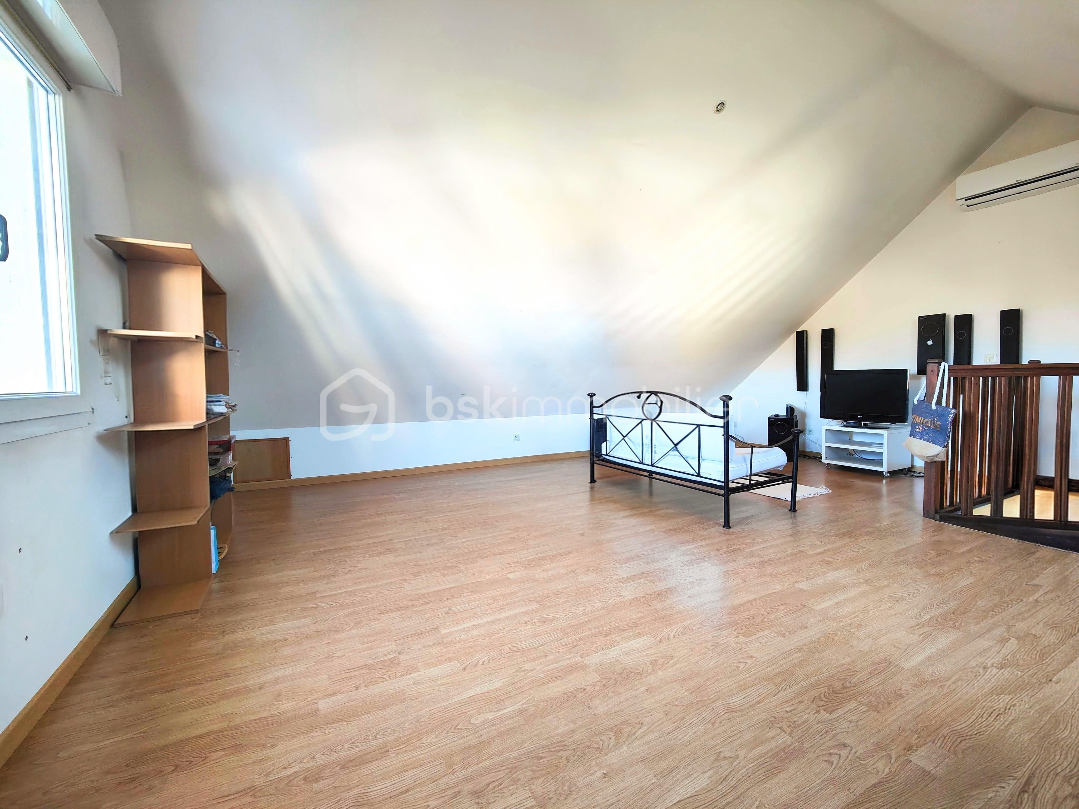 Maison de 209,72 m² - IMG20260204110319~2.jpg