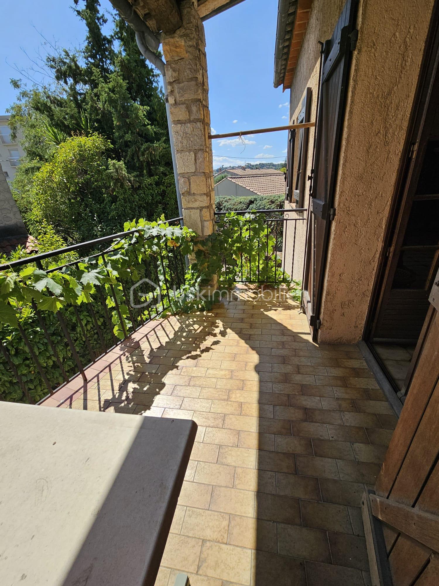 Maison de 232 m² - ced31f26-25c8-4e0d-a0d4-7ca3b39840bd.jpg