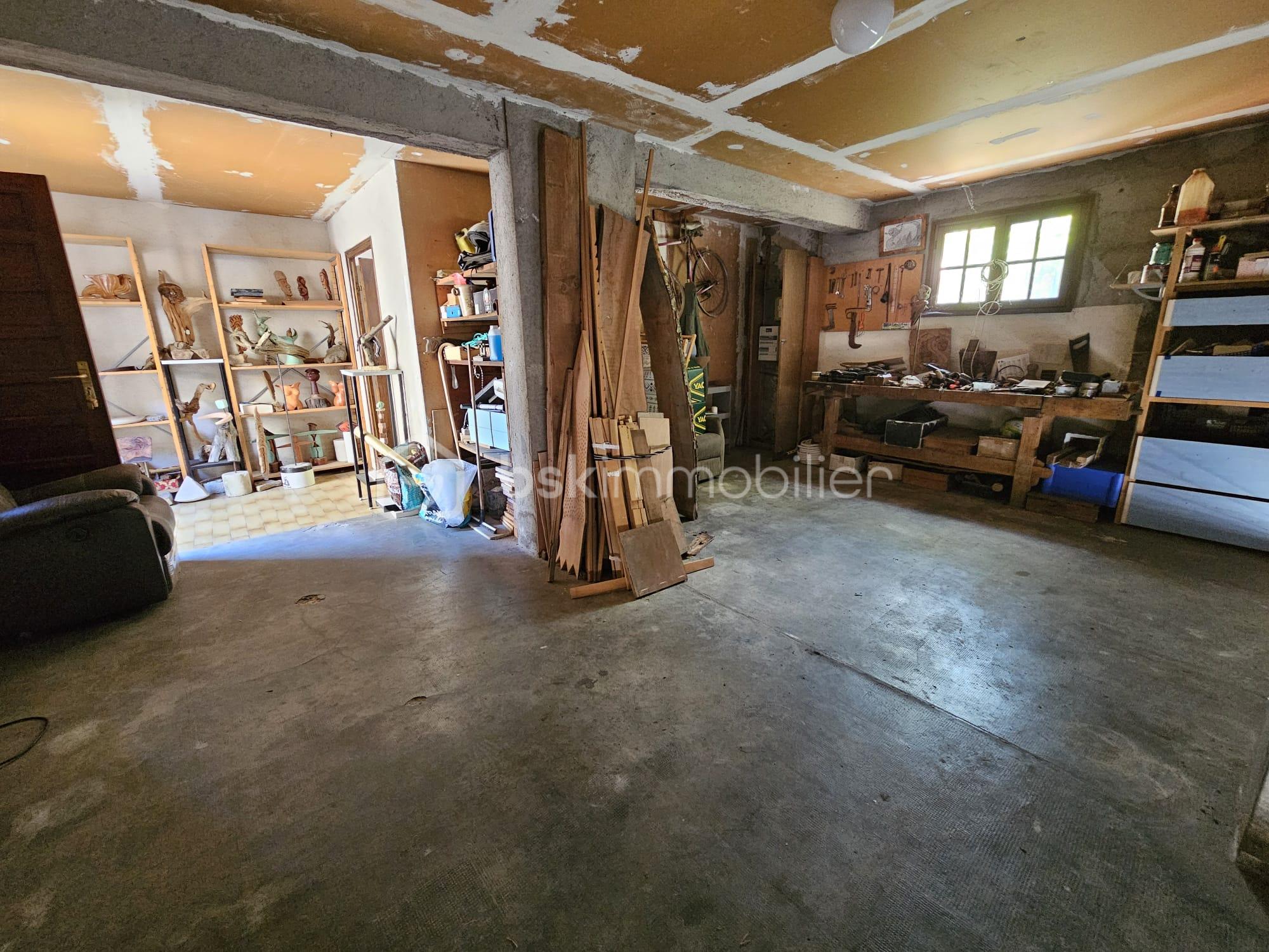 Maison de 232 m² - ba9c6d5c-7af9-4aad-a607-80389cab4626.jpg