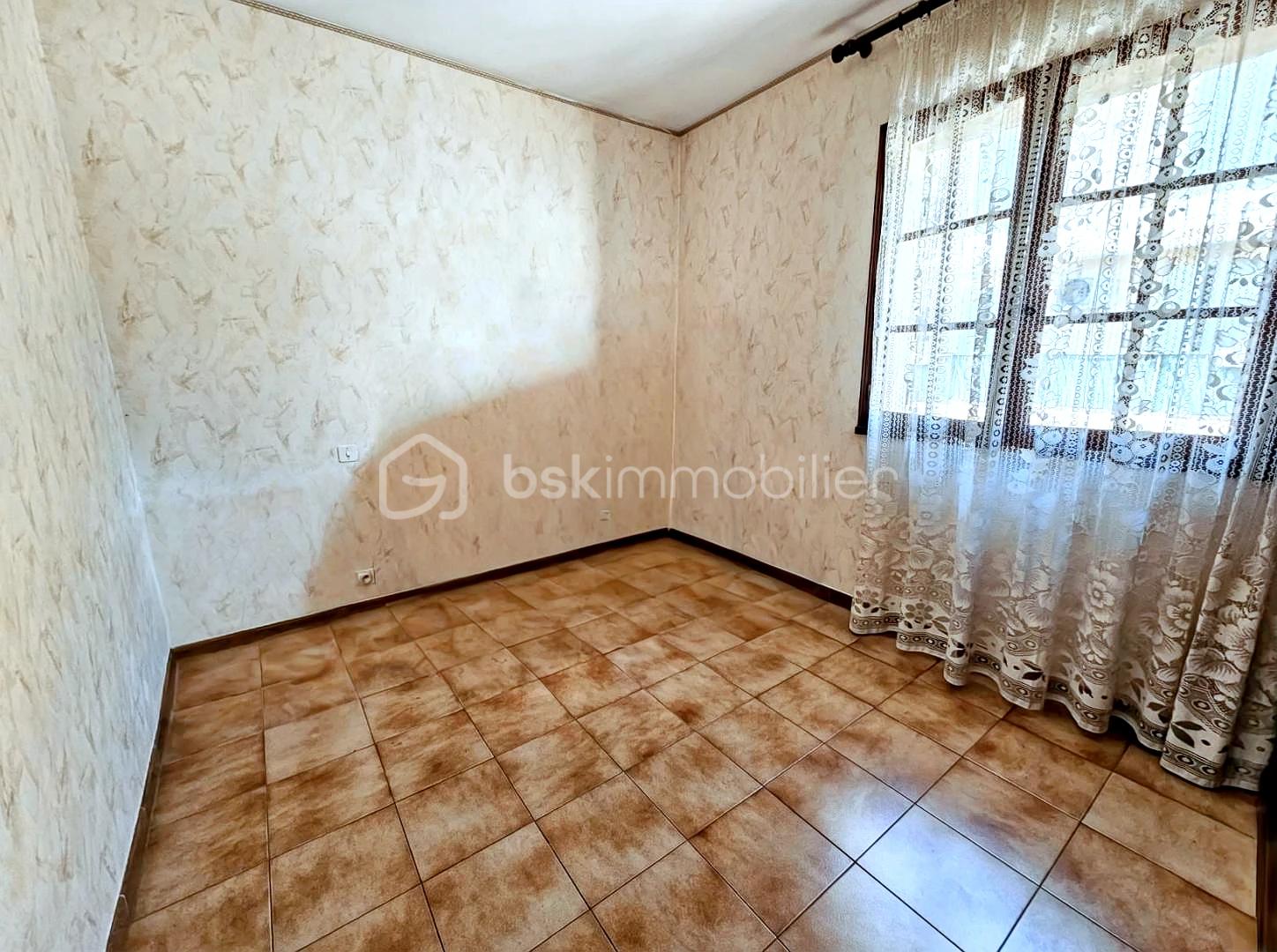 Maison de 232 m² - 4df4c8e4-a3af-47cc-b99a-641d48a09763.jpg