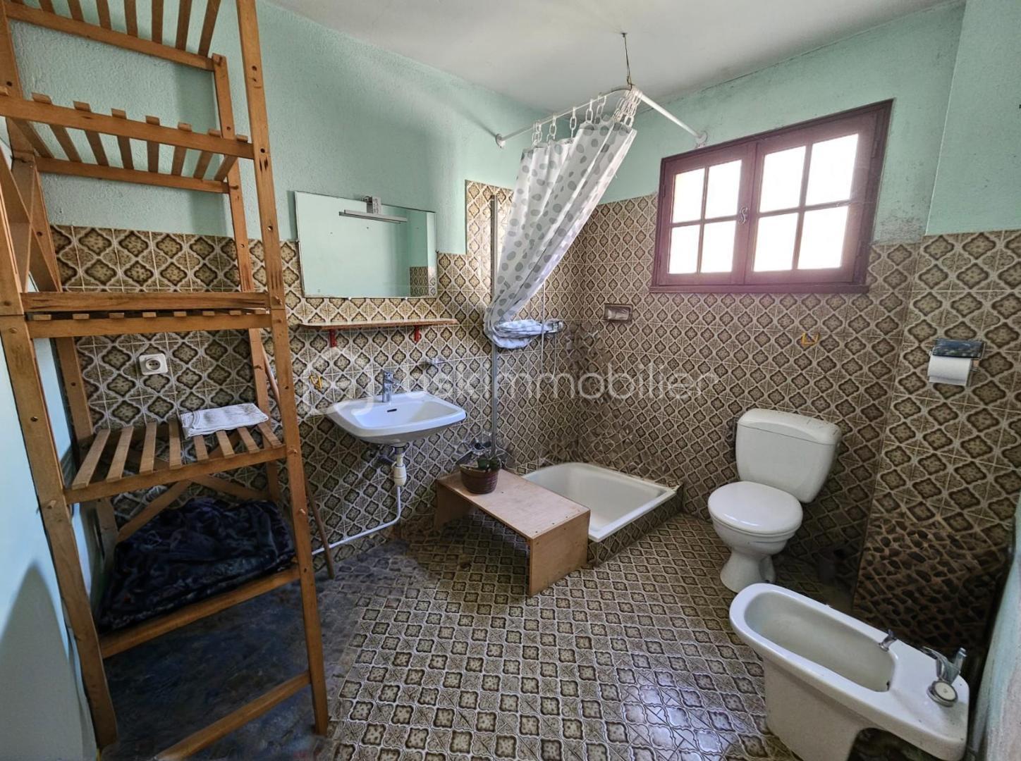 Maison de 232 m² - c0cdf3587a9fefa-1.jpg