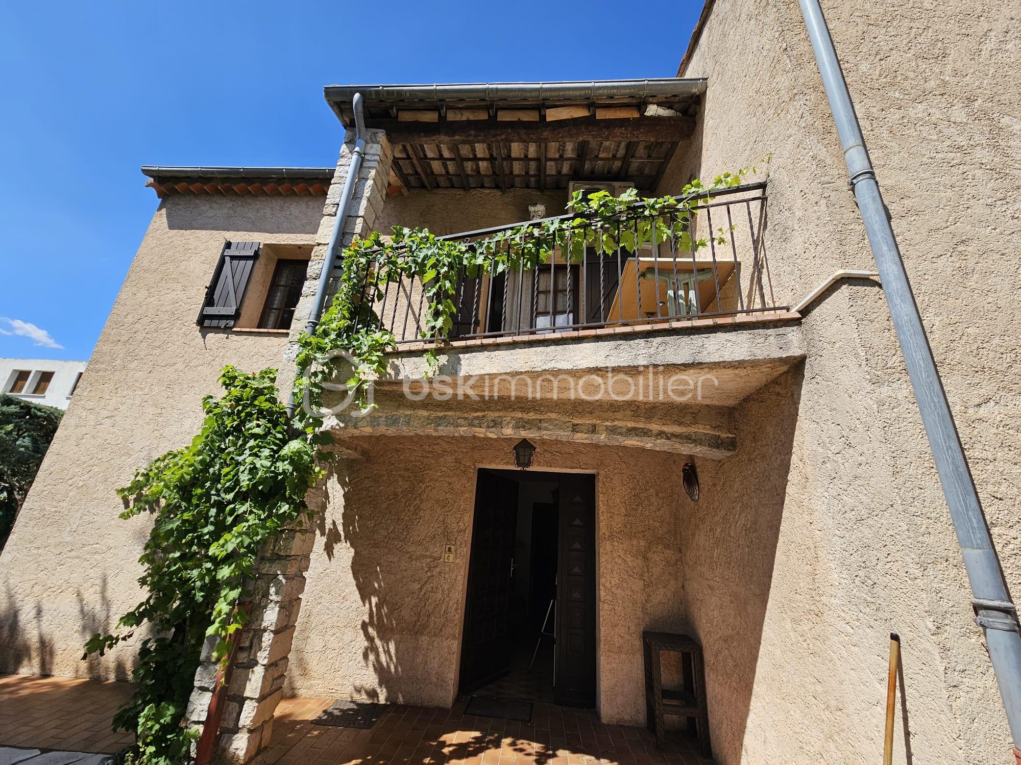 Maison de 232 m² - a4e6e5f2-7b7d-40b7-a8dc-b6dfaa34f8d7.jpg