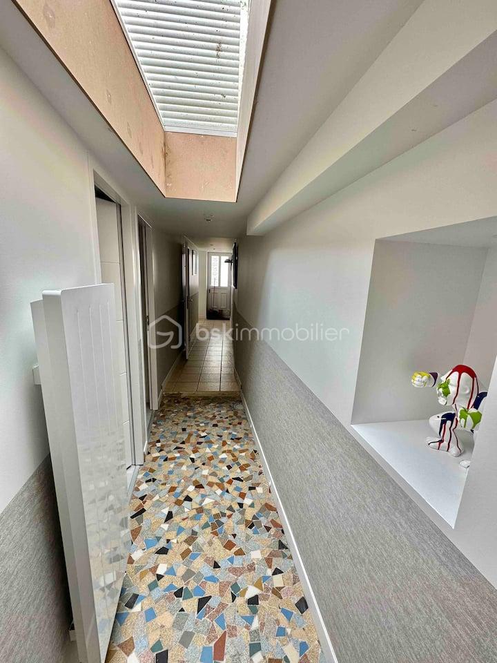 Maison de ville de 85 m² - RDC COULOIR 2.jpg