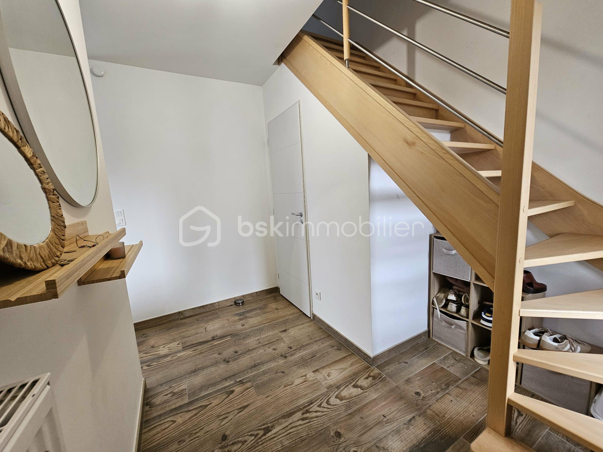 Maison contemporaine de 110 m² - 2cf20202-51f3-4313-9c95-3dc4a43bd656.jpg