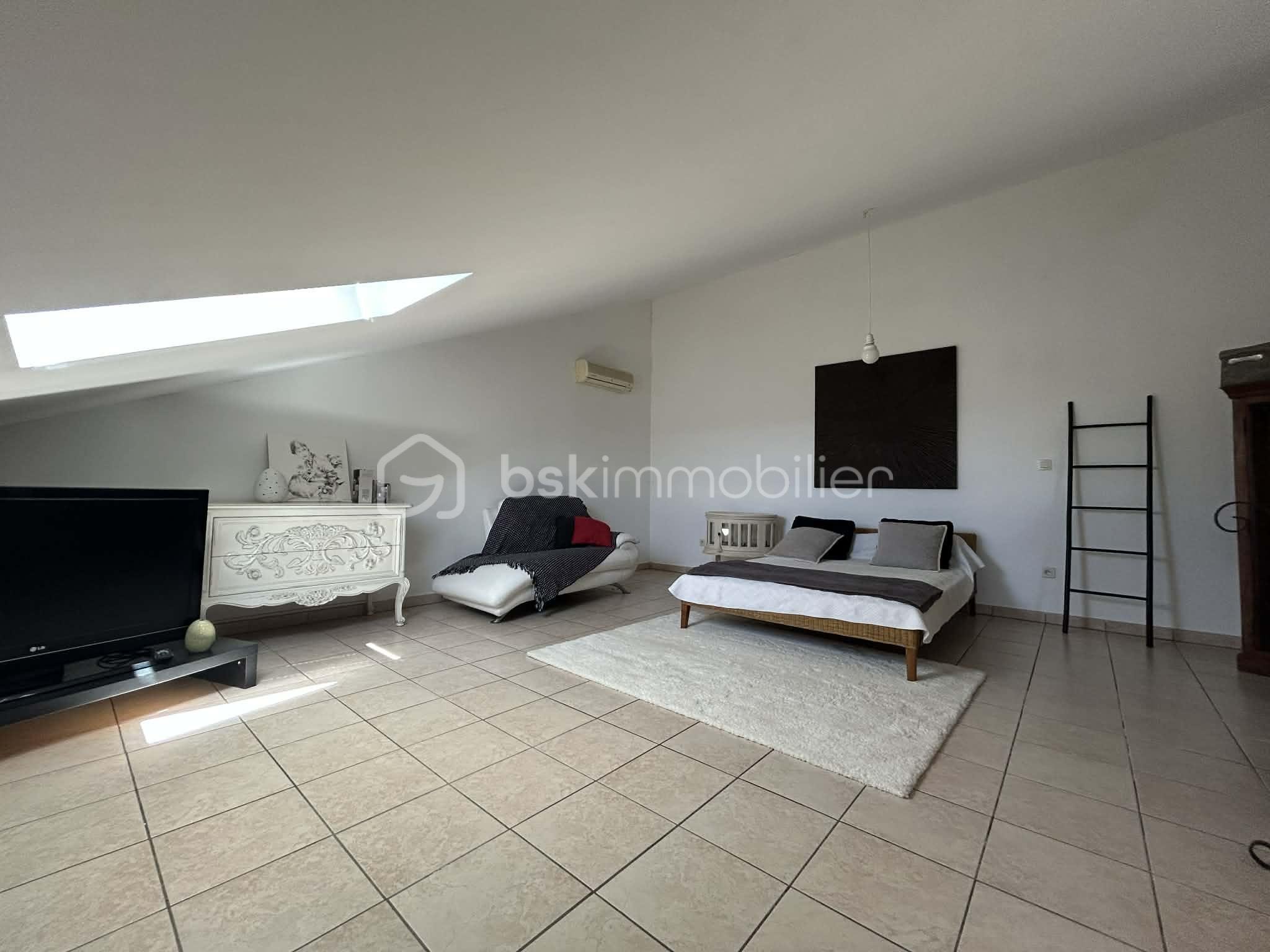 Appartement de 75 m² - 5e1e75c3-eac4-405d-93d5-1d342c0aaab2.jpg