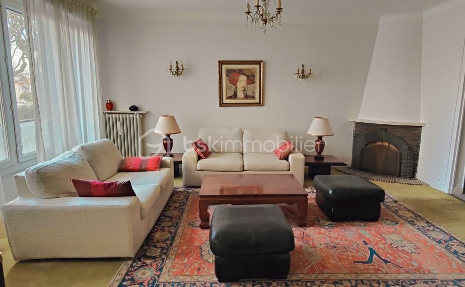 Appartement de 116,72 m² - Salon Cheminée.jpg